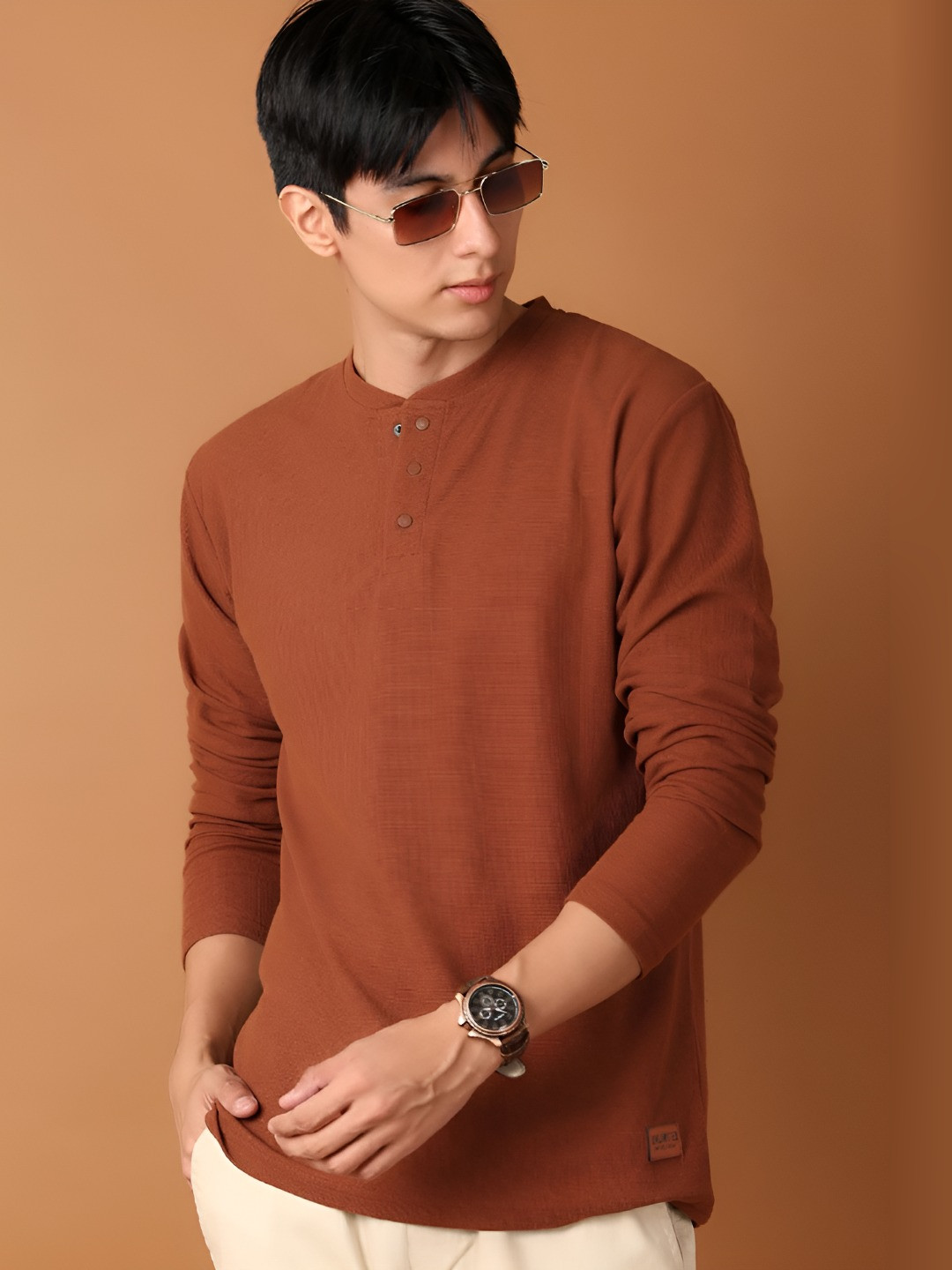 

V-Mart Men Solid Henley Neck Cotton T-shirt, Brown