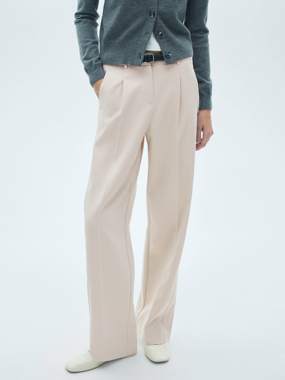 

MANGO Women Pleated Formal Trousers, Off white