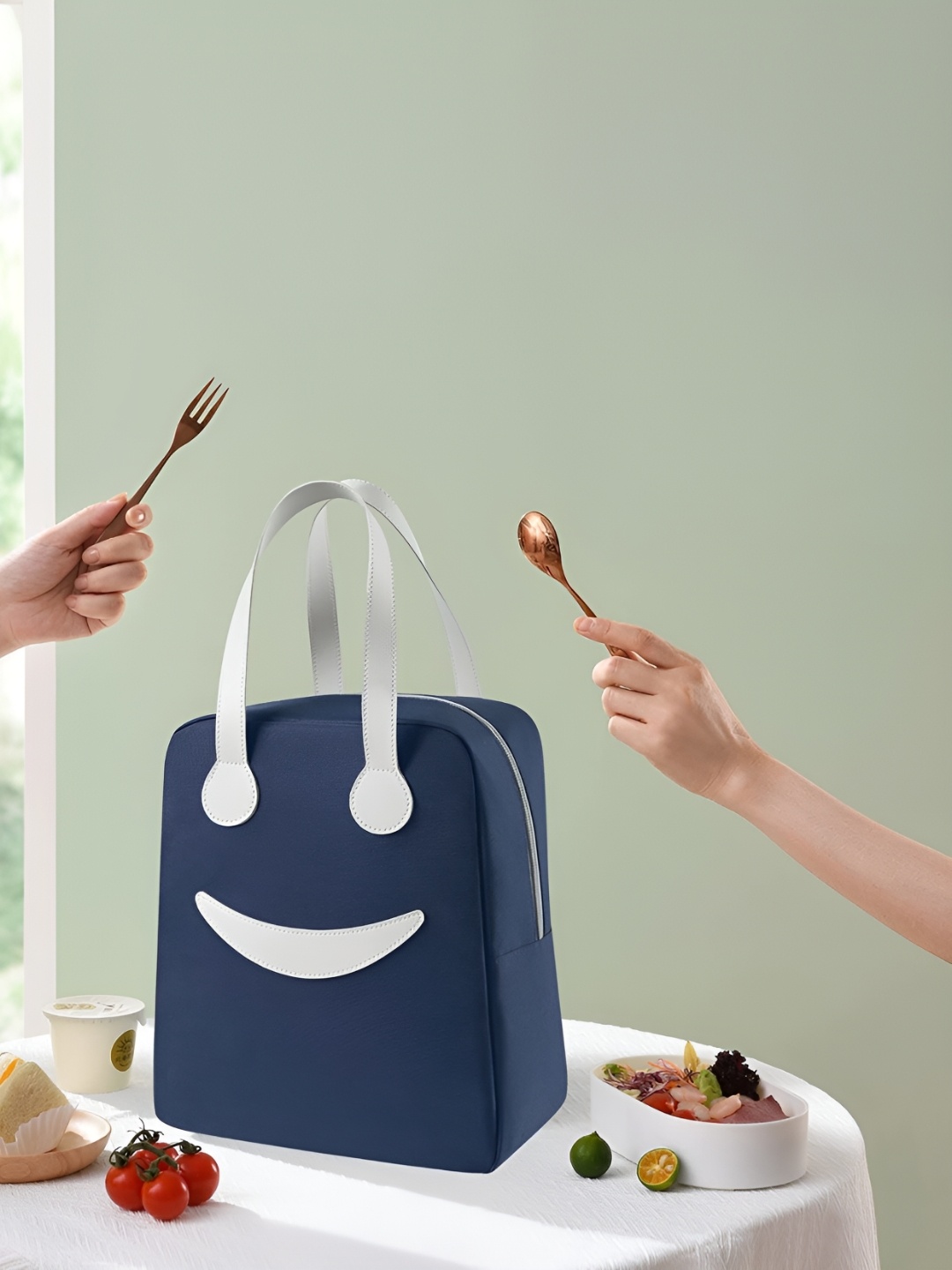 

ZEVORA Smiley Printed Insulated Lunch bag, Blue