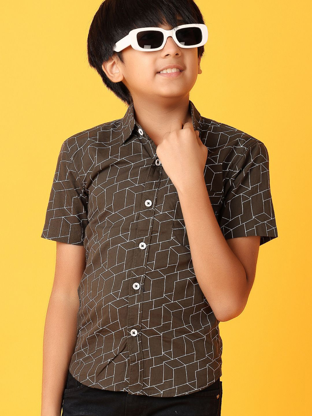 

V-Mart Boys Spread Collar Geometric Printed Cotton Casual Shirt, Green