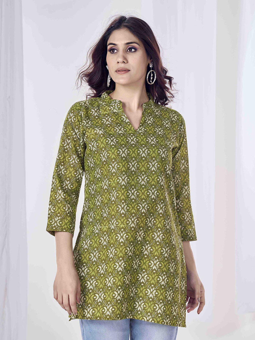 

SHOPGARB WomenFloral Printed Pure Cotton Kurti, Green