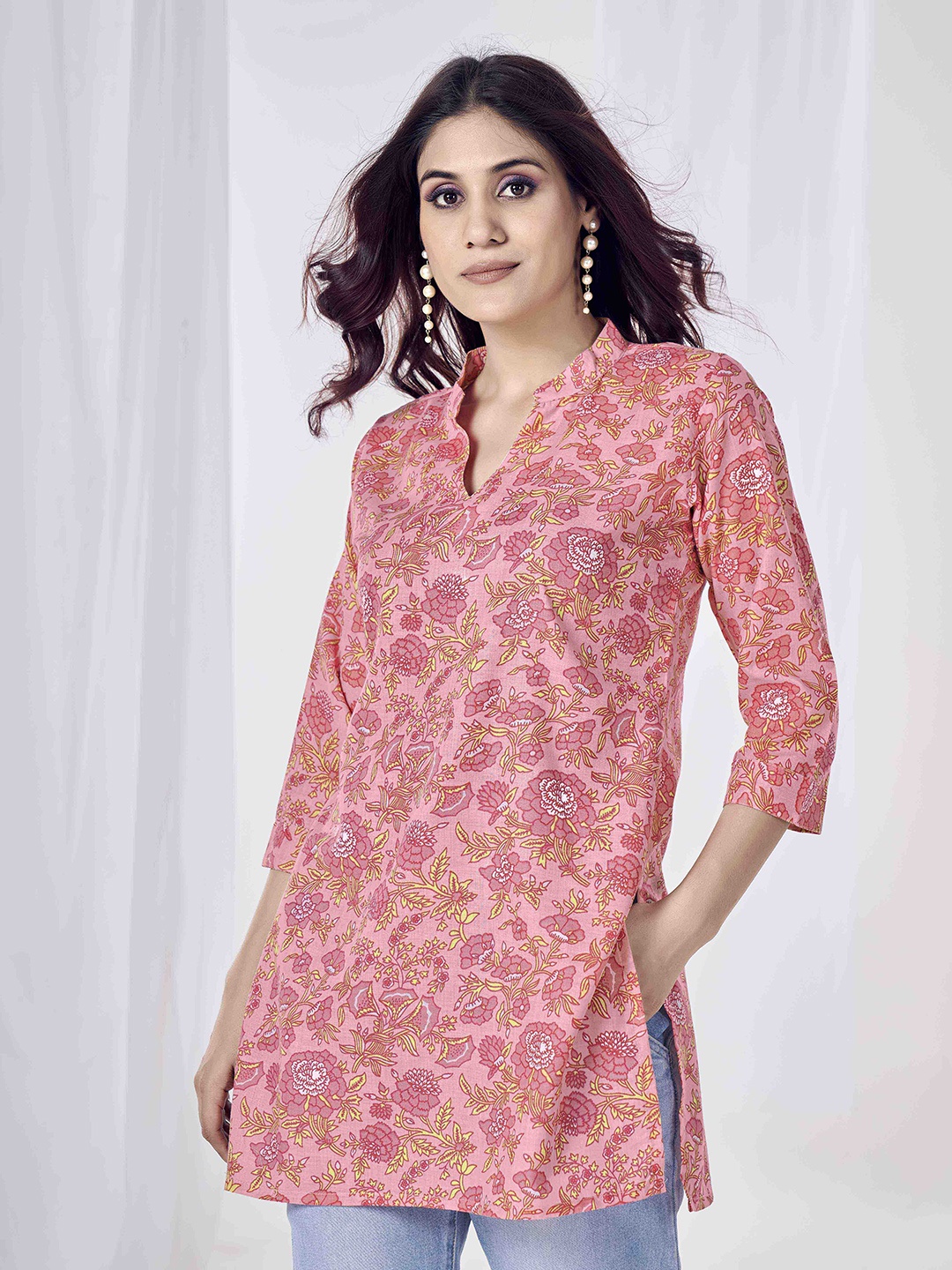 

SHOPGARB Women Pure Cotton Ethnic Motifs Printed Kurta, Pink