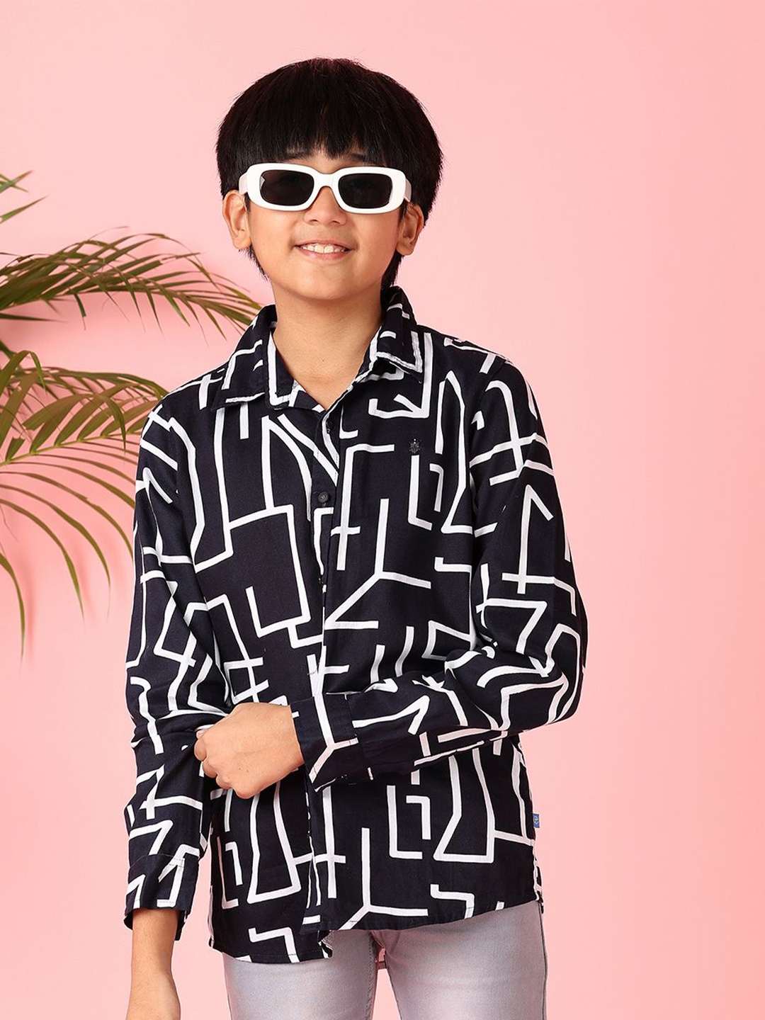 

V-Mart Boys Spread Collar Abstract Printed Cotton Casual Shirt, Navy blue