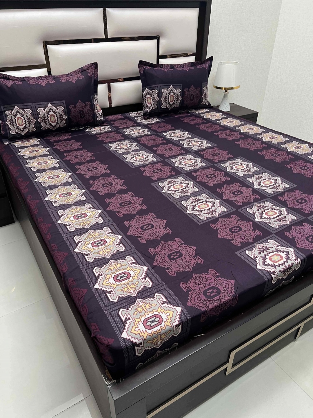 

Pure Decor Passion Fur Purple Printed Cotton 260 TC Queen Bedsheet Set 2.29 m x 2.54 m