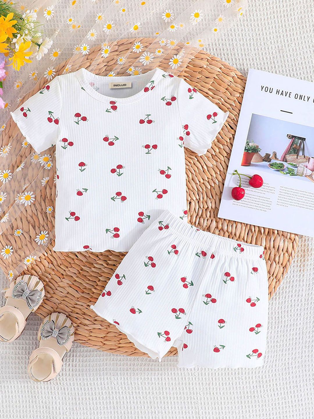 

INCLUD Girls Printed T-shirt with Shorts Clothing Set, White