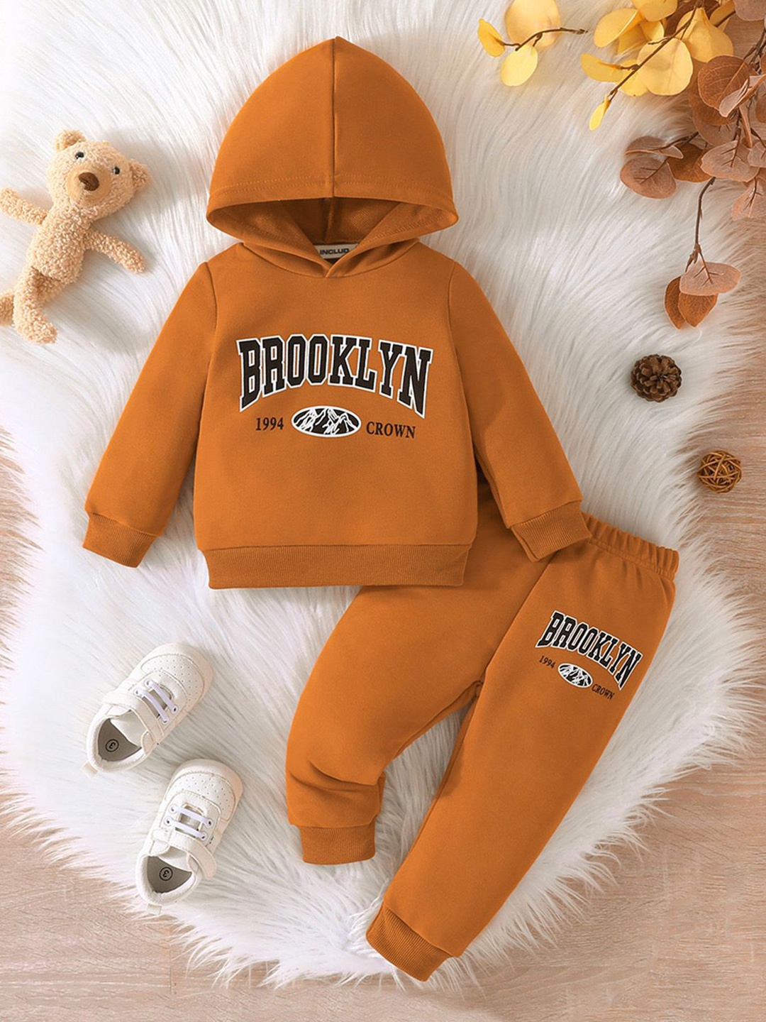 

INCLUD Boys Hooded Printed Sweatshirt with Joggers Clothing Set, Brown