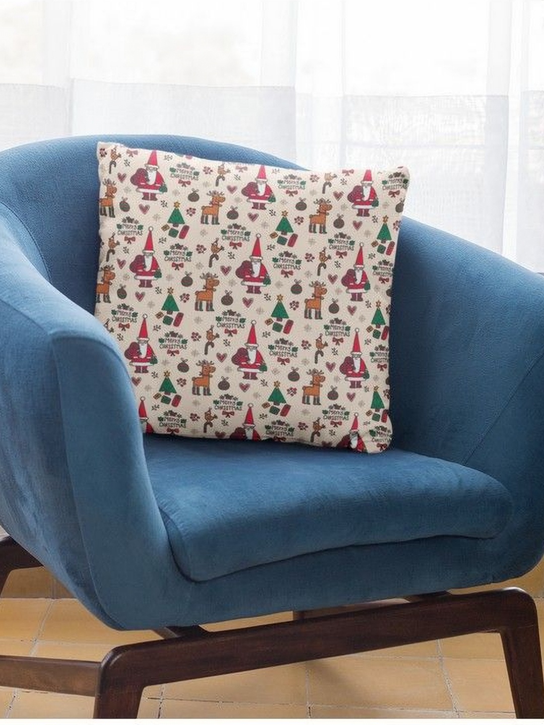 

THEYAYACAFE Beige & Red Velvet Square Cushion Covers
