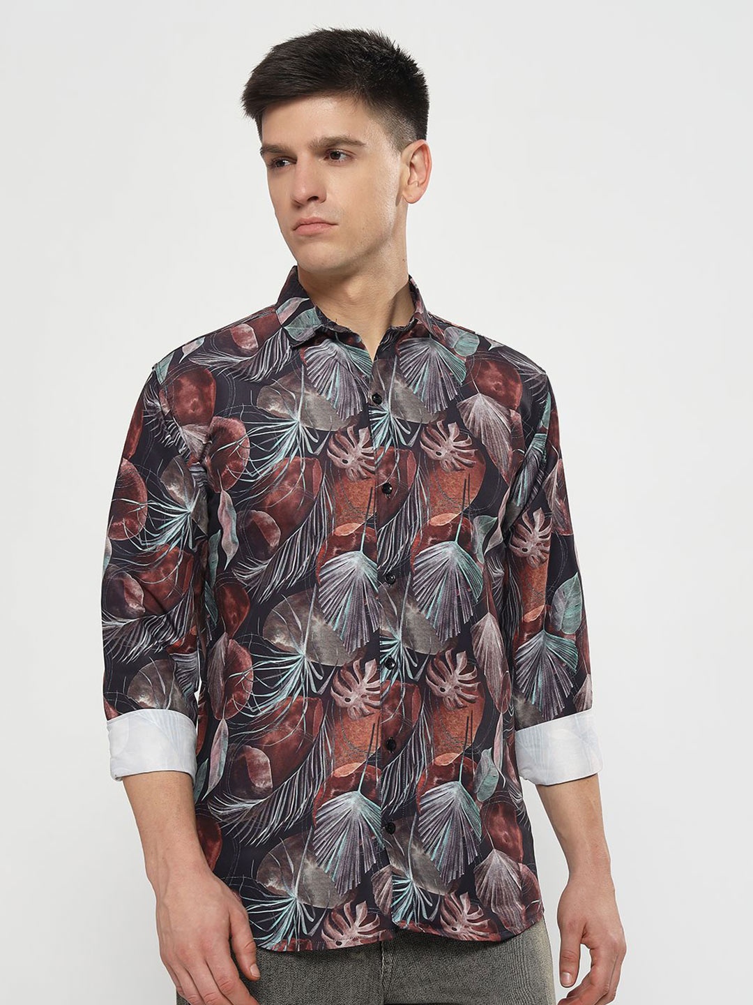 

YOUTH FIRST Men Modern Spread Collar Floral Printed Casual Shirt, Black