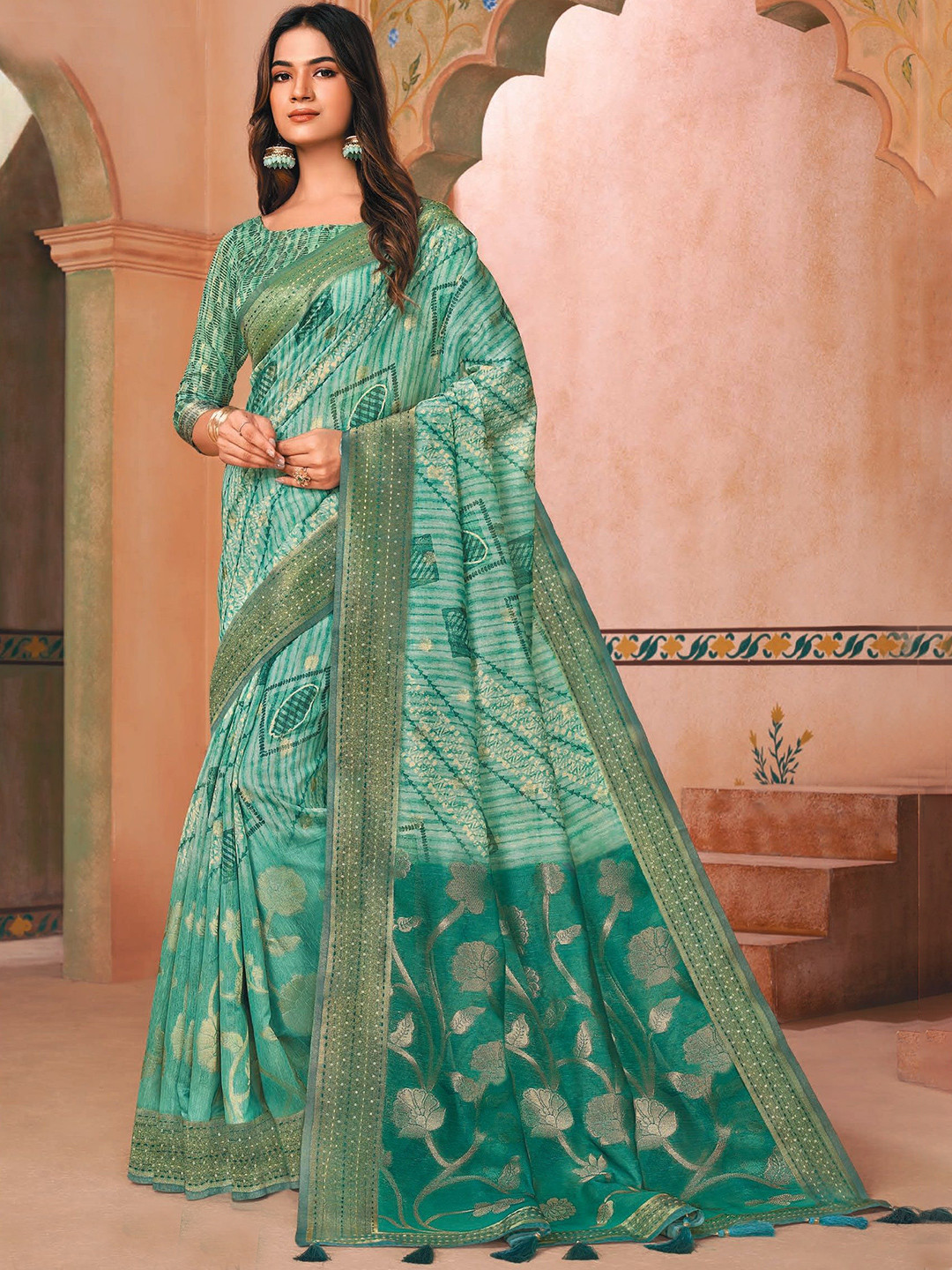 

MAHALASA Women Green Ethnic Motifs Zari poly Silk Saree with Unstitched Blouse