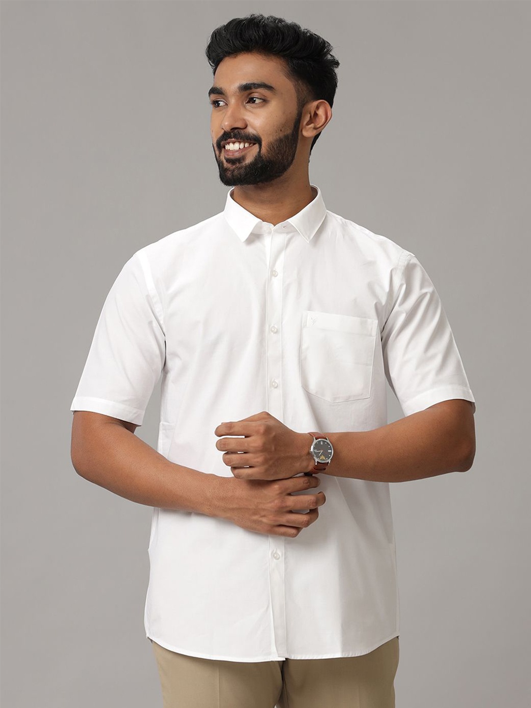 

Viveagham Men Comfort Spread Collar Solid Cotton Casual Shirt, White