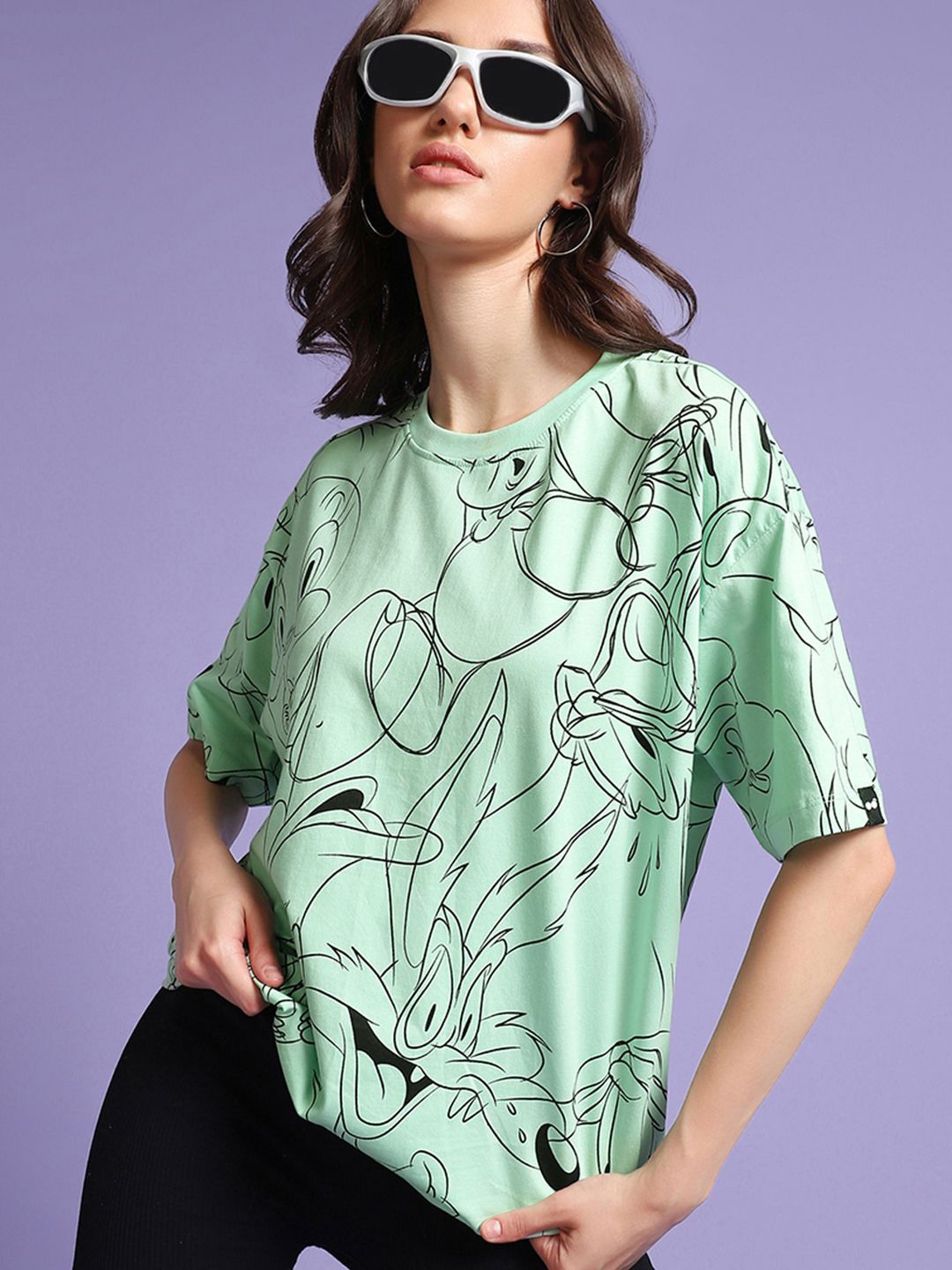 

Bewakoof Plus Women Graphic Printed Round Neck Cotton Oversized T-shirt, Green