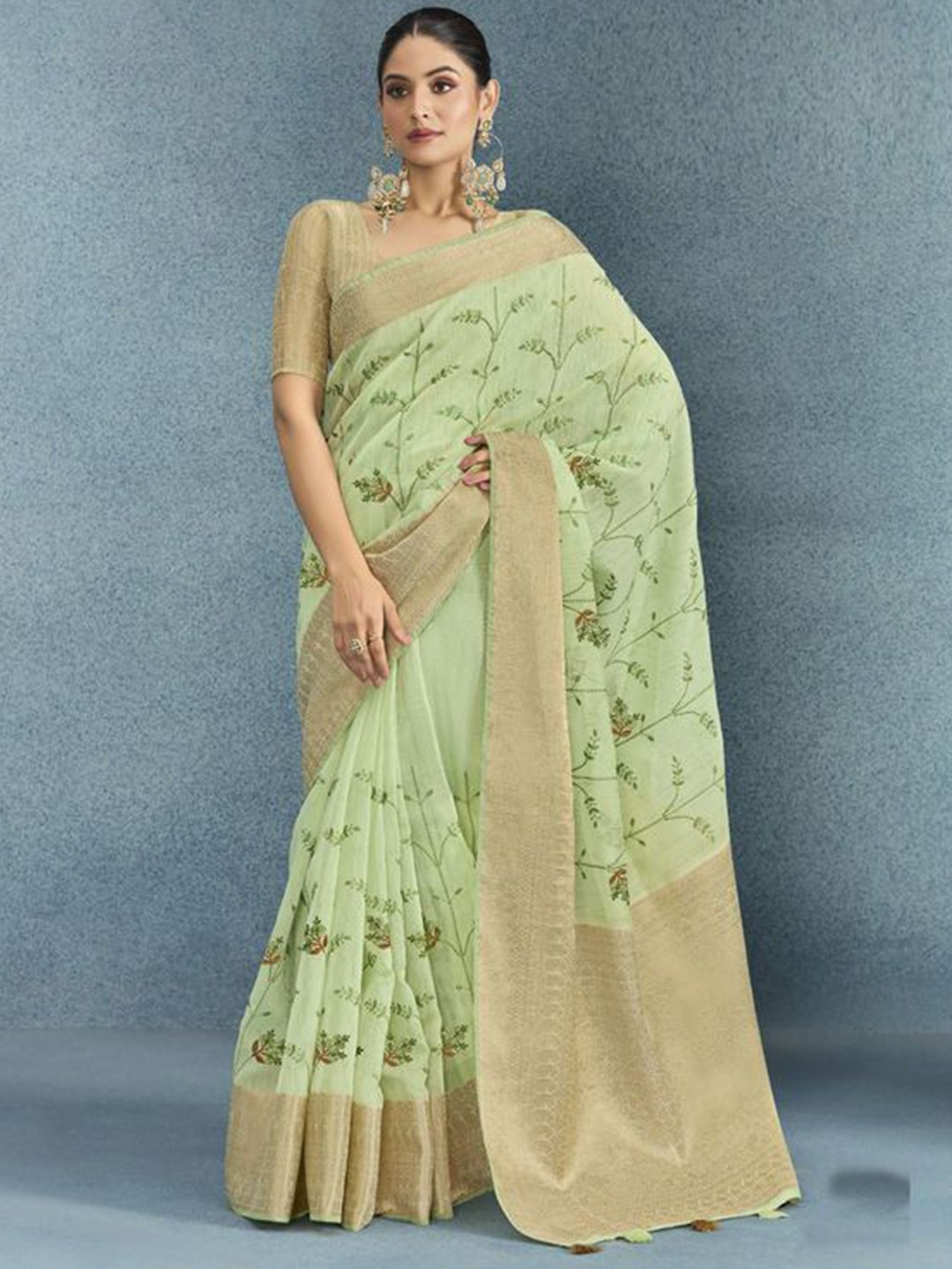 

MAHALASA Ethnic Motifs Embroidered Saree, Green