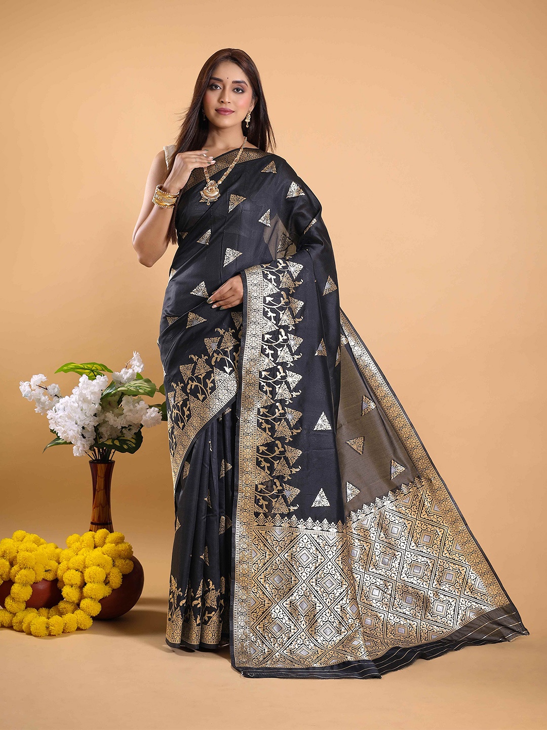 

HEER FASHION Woven Design Zari Banarasi Saree, Charcoal