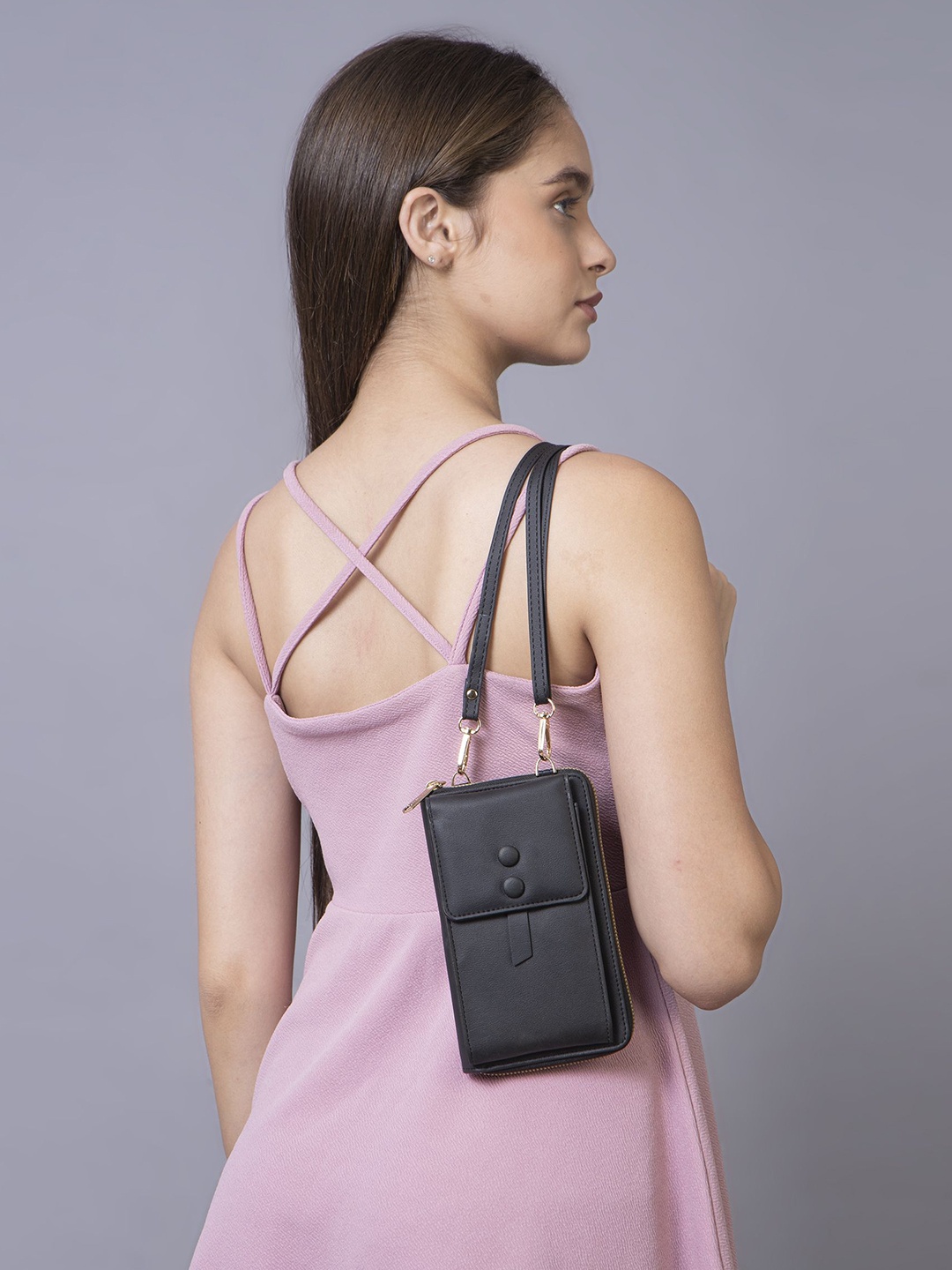 

Filauri Women Crossbody Leather Phone Pouch, Black