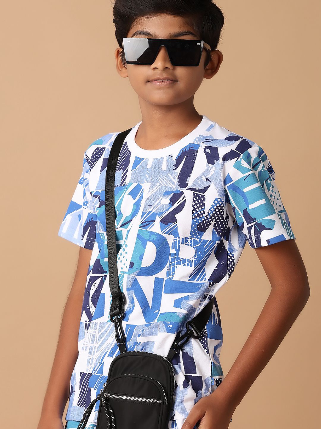 

V-Mart Boys Printed Round Neck Short Sleeves T-Shirt With Shorts, White