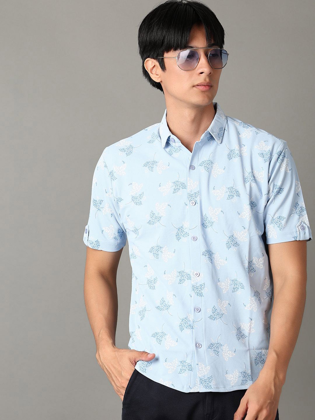 

V-Mart Men Spread Collar Floral Printed Casual Shirt, Blue
