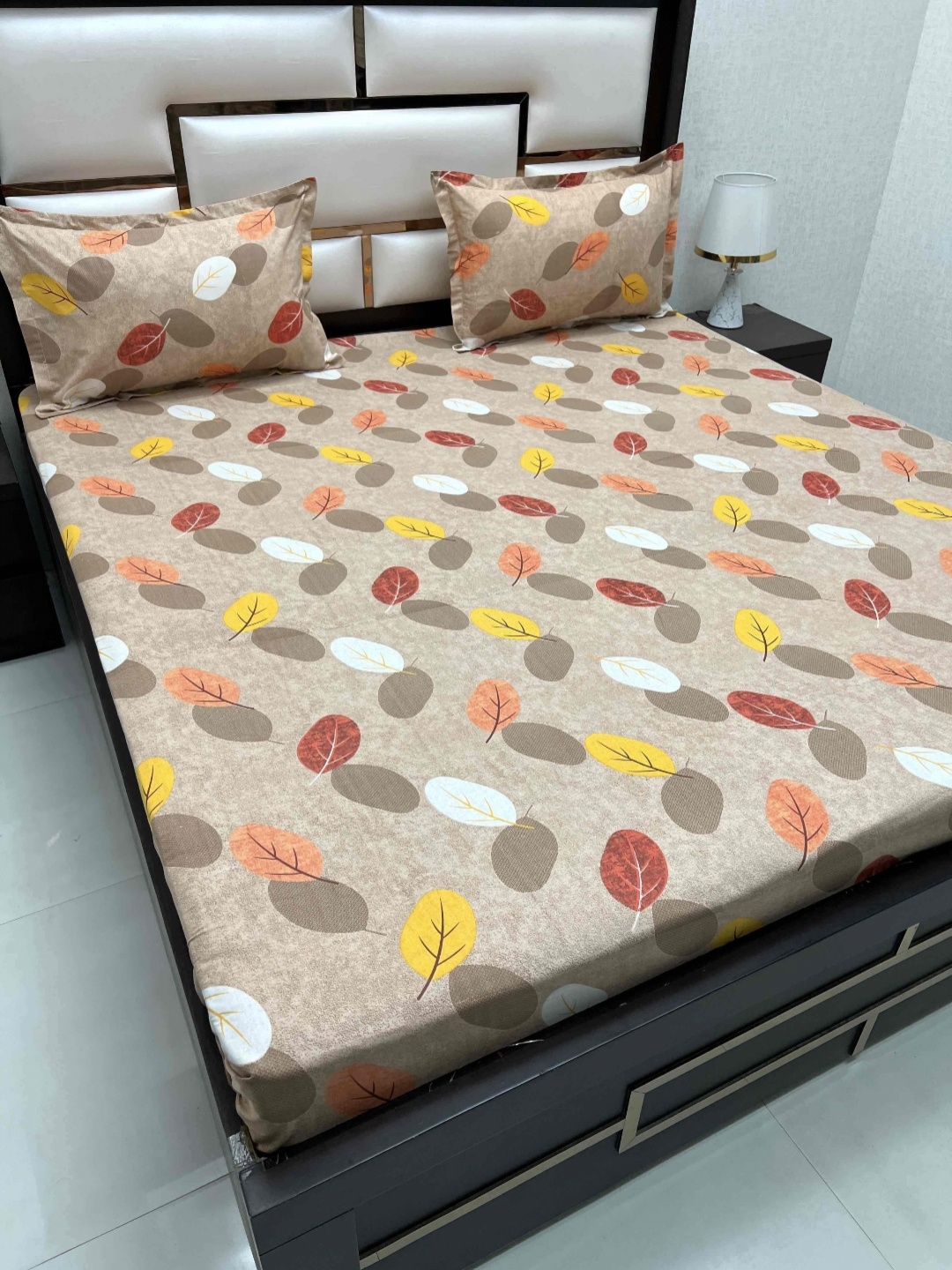 

Pure Decor Passion Brown Floral Printed Cotton 200 TC Queen Bedsheet Set 2.53 x 2.27 m