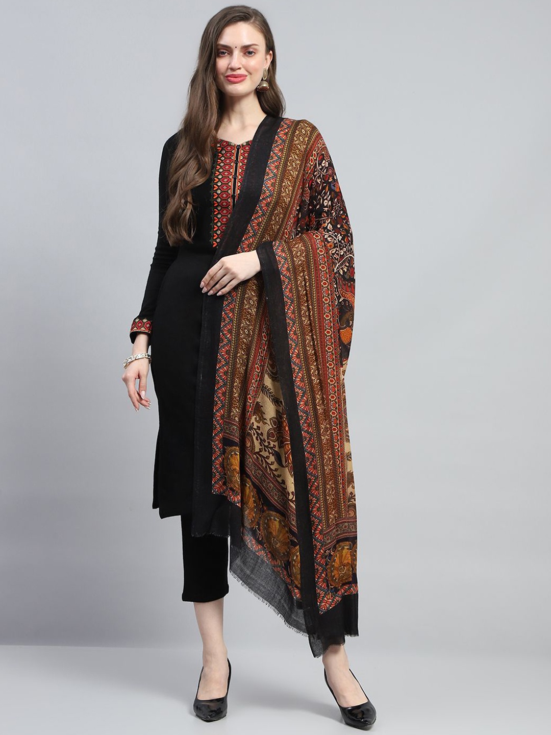 

Monte Carlo Ethnic Motifs Woven Design Reversible Shawl, Brown