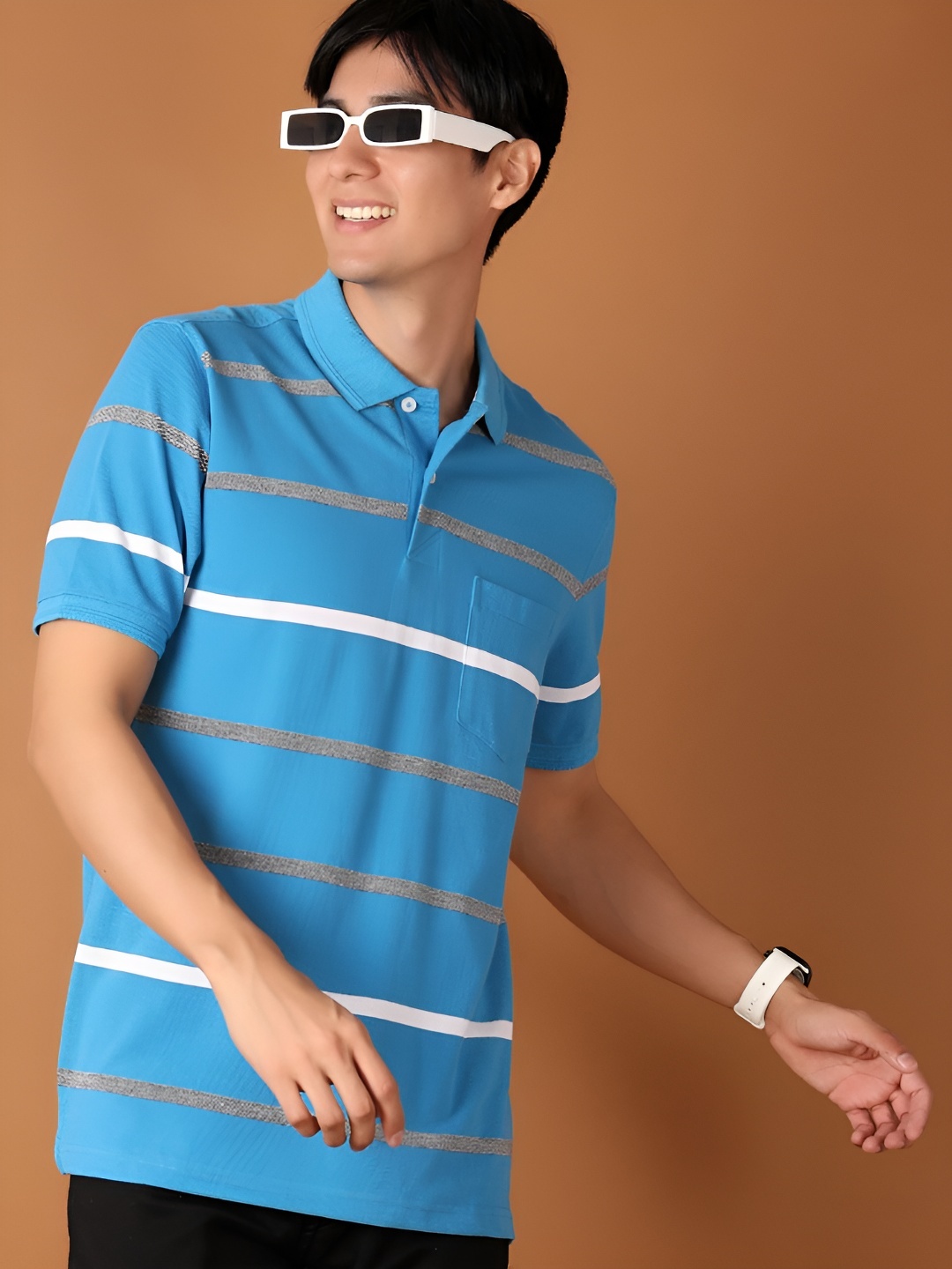 

V-Mart Men Striped Polo Collar T-shirt, Blue