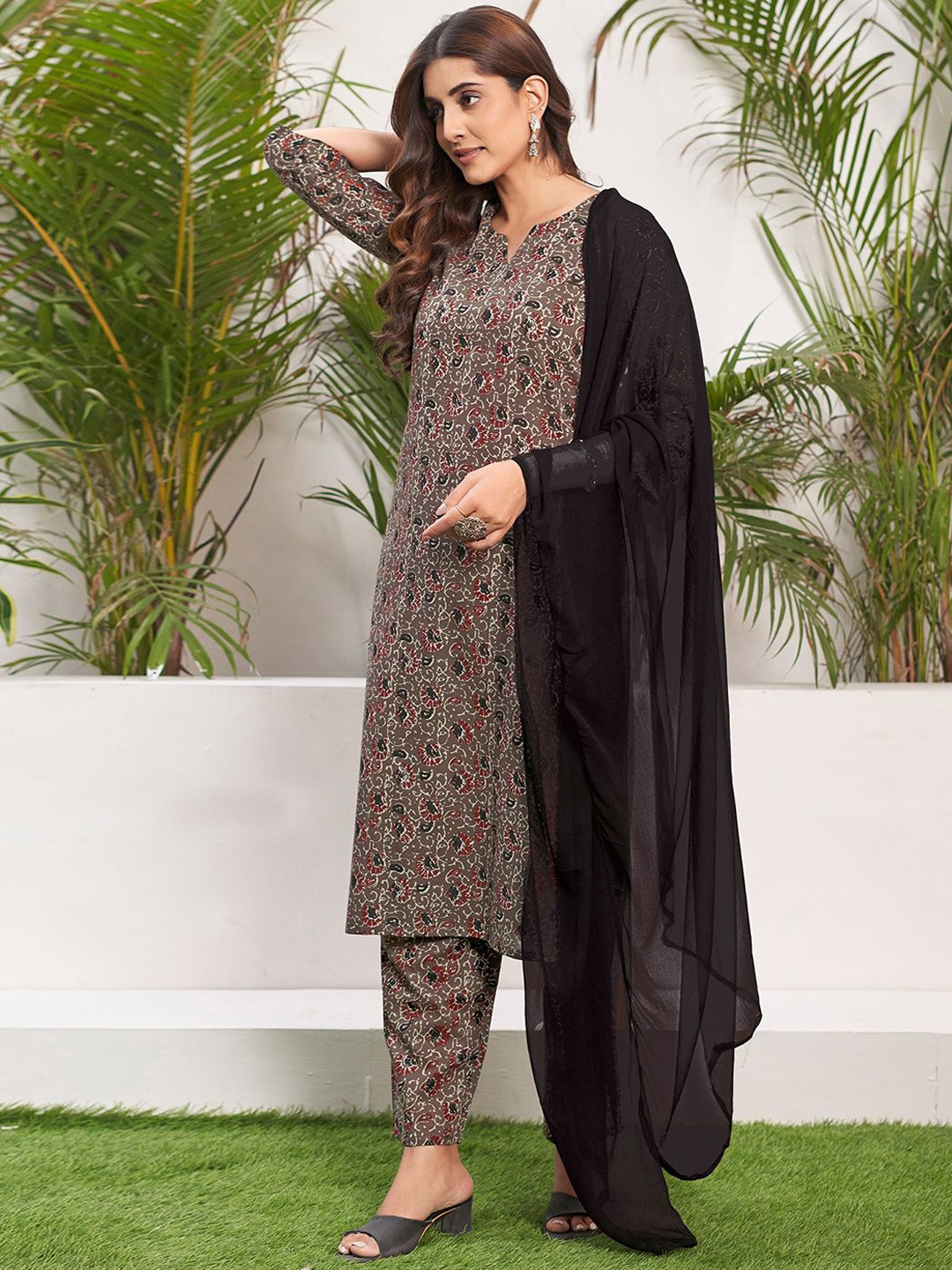 

KALINI Floral Printed Straight Kurta with Trouser & Dupatta, Brown
