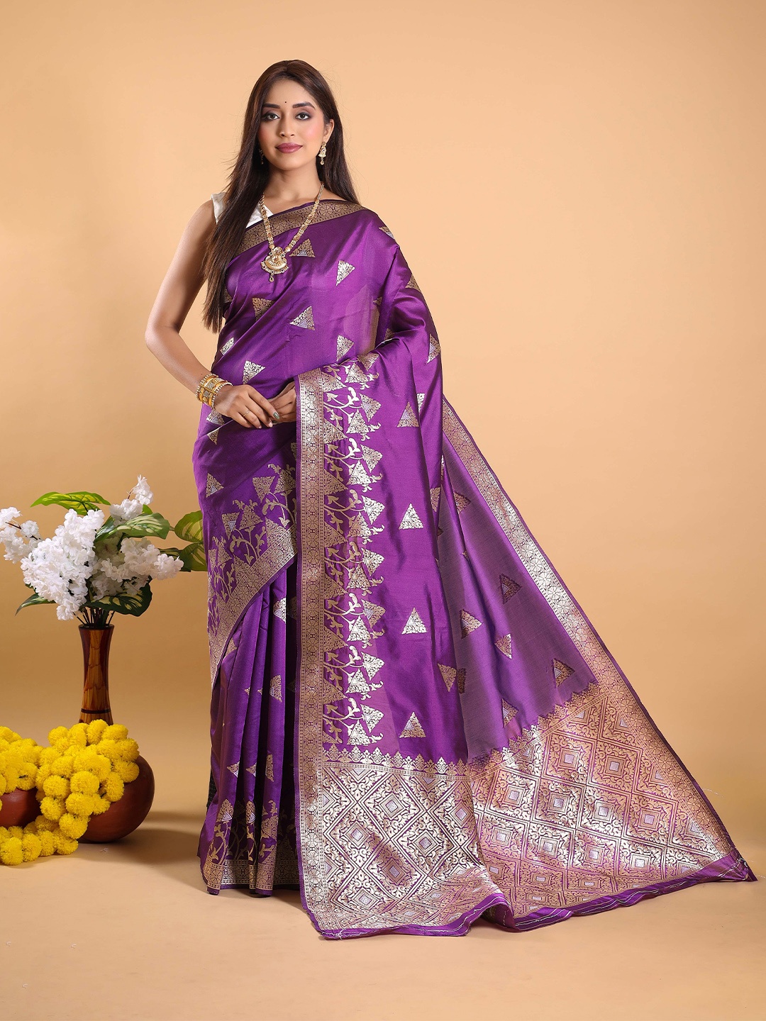 

HEER FASHION Woven Design Zari Banarasi Saree, Purple