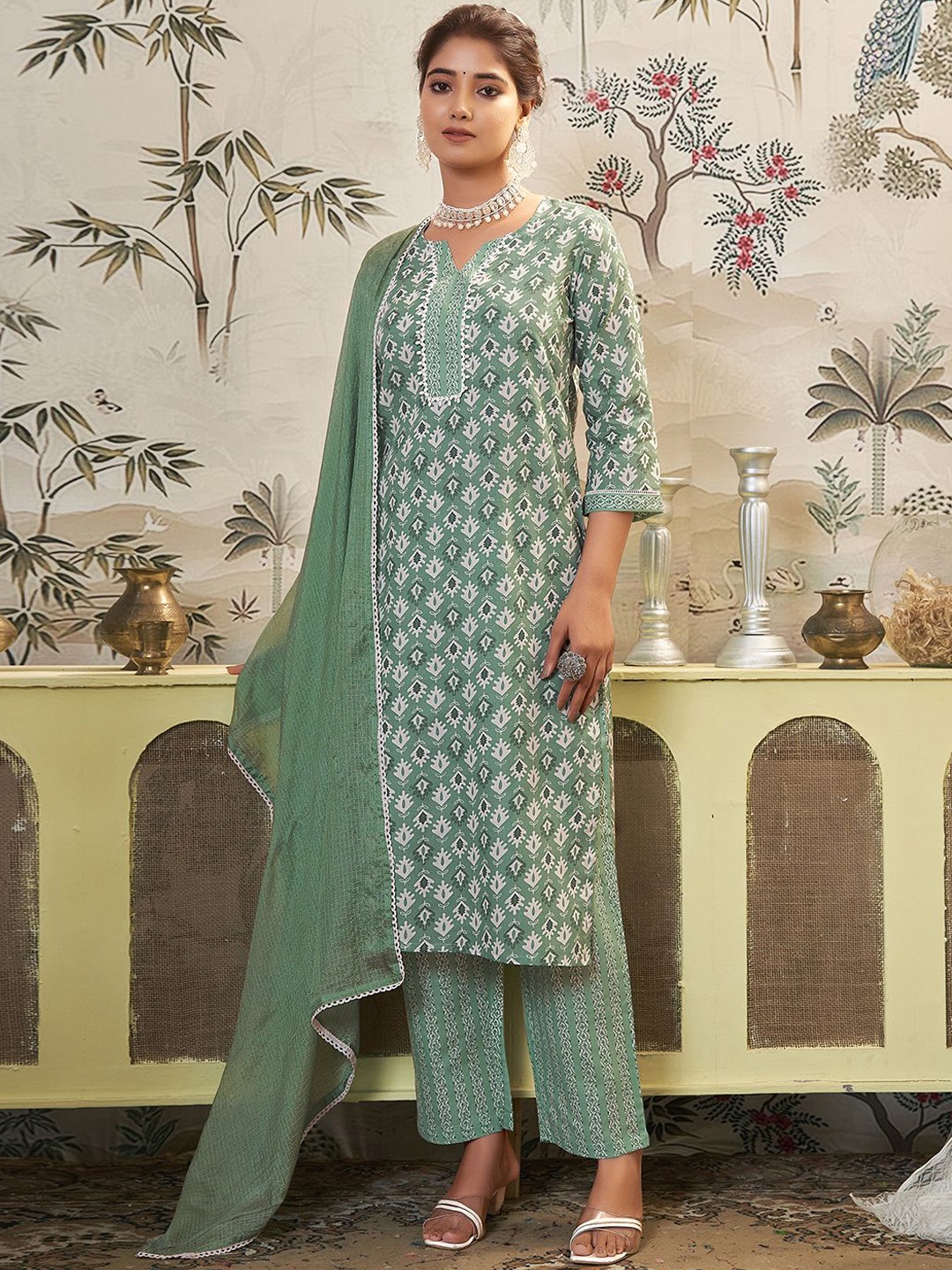 

KALINI Floral Printed Kurta with Trouser & Dupatta, Green