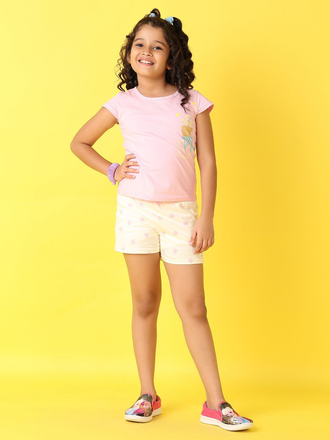 

V-Mart Boys Printed T-shirt With Shorts, Yellow