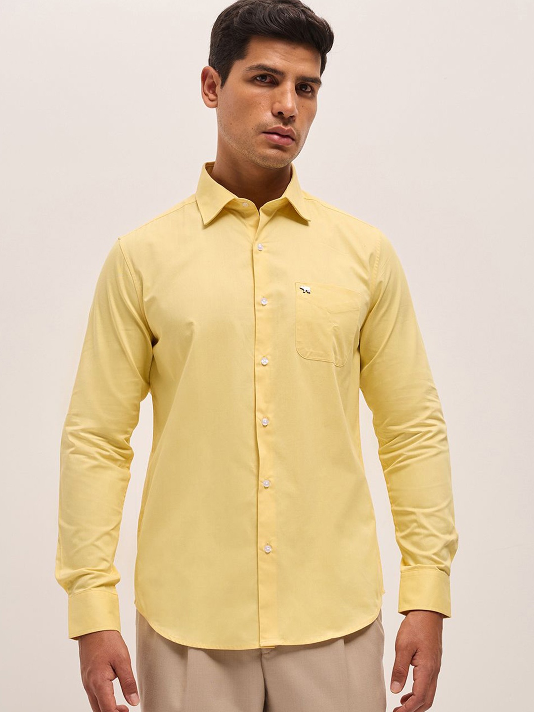 

THE BEAR HOUSE Men Spread Collar Solid Cotton Formal Shirt, Yellow