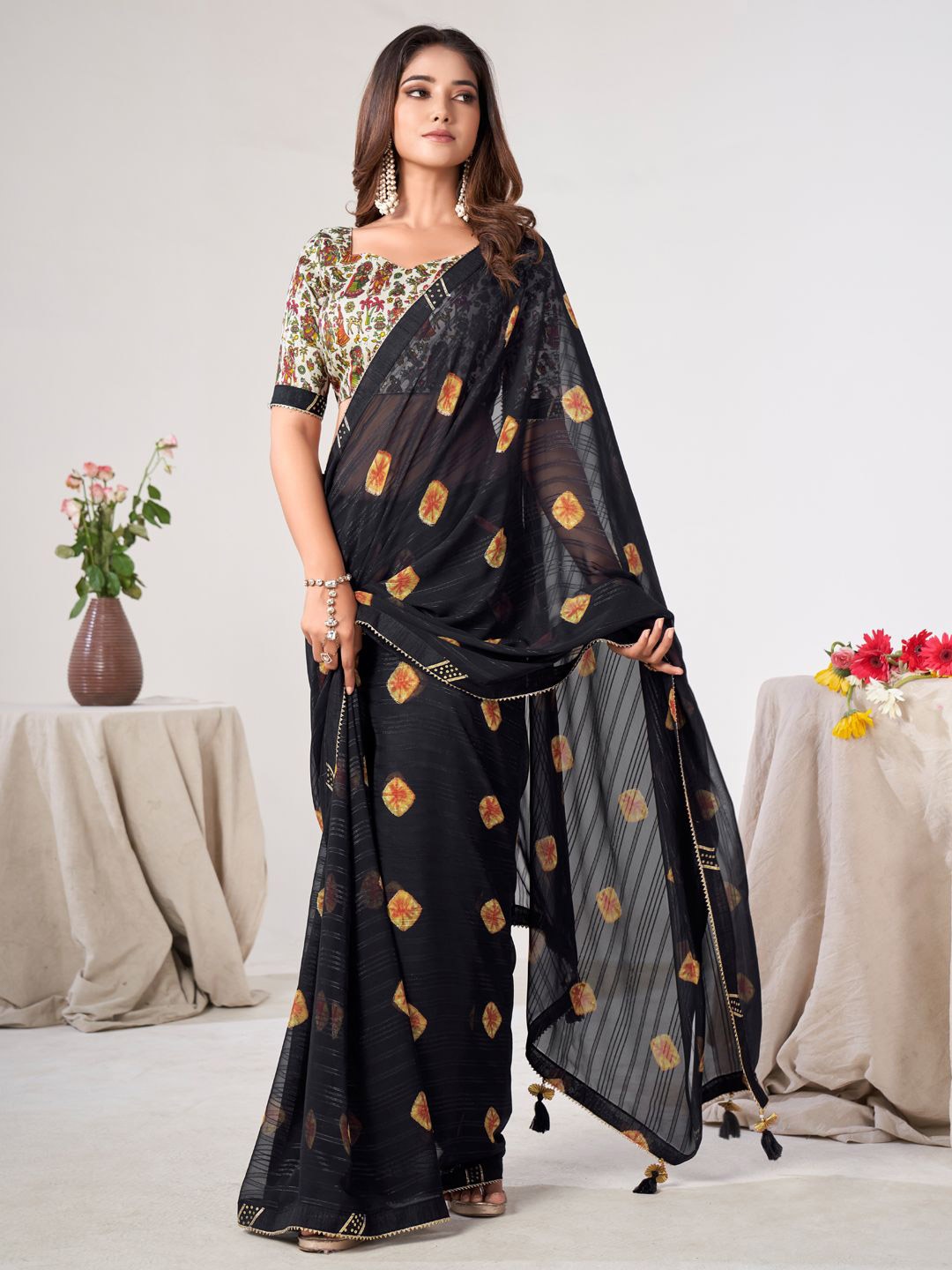 

Mitera Geometric Printed Gotta Patti Saree, Black