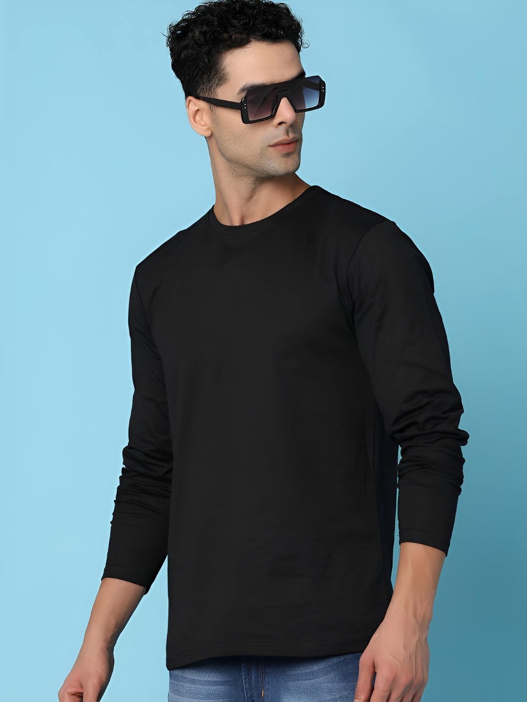 

V-Mart Men Solid Round Neck Cotton T-shirt, Black