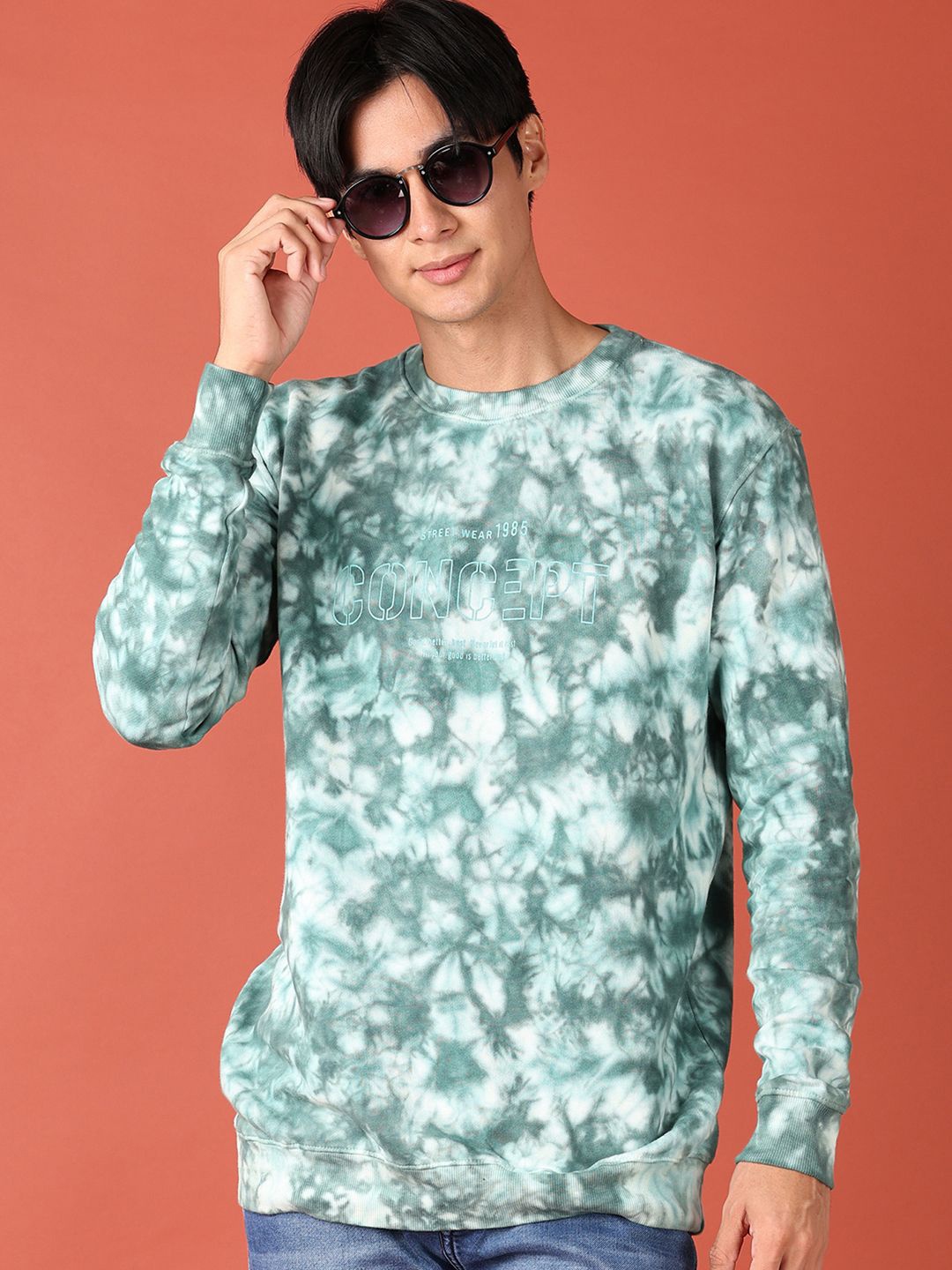 

V-Mart Men Printed Round Neck Pullover Sweatshirt, Green