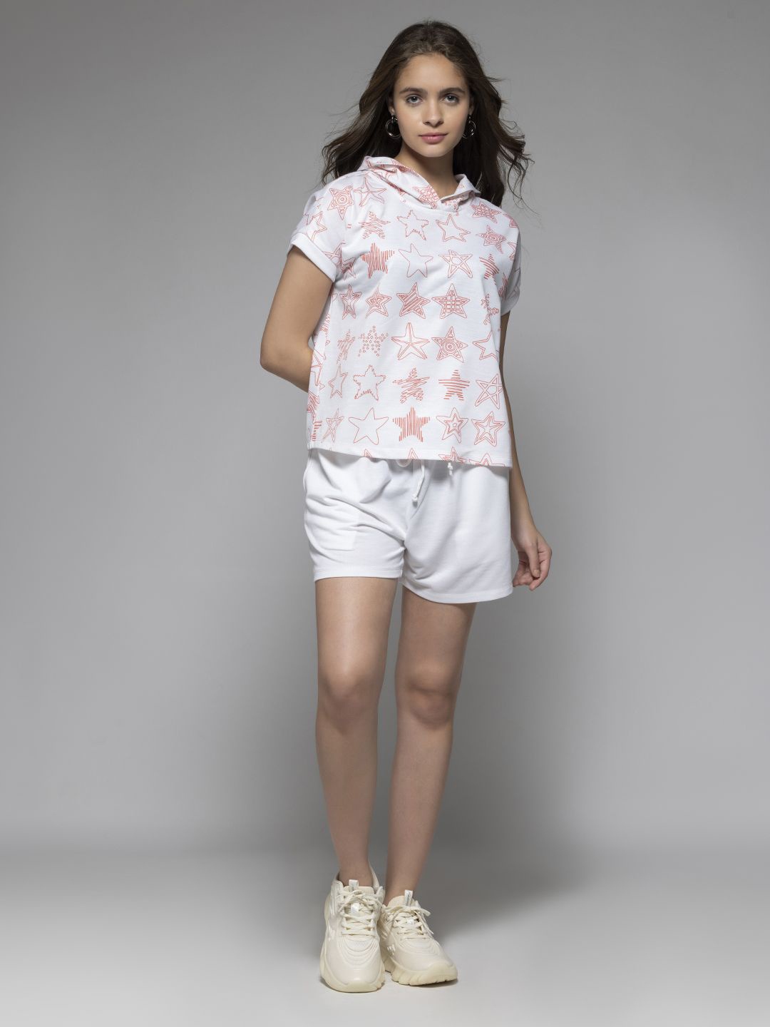 

SHAYE Geometric Printed Hooded Sweatshirt With Shorts, White
