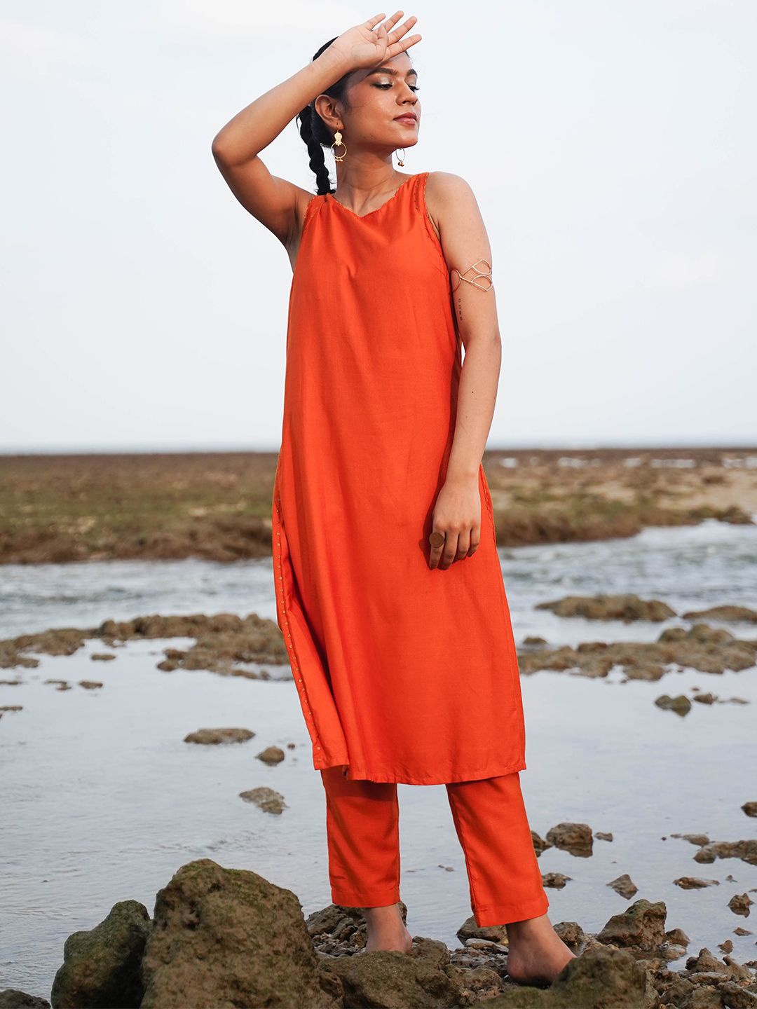 

OKHAI Sequinned Kurta With Trousers, Rust