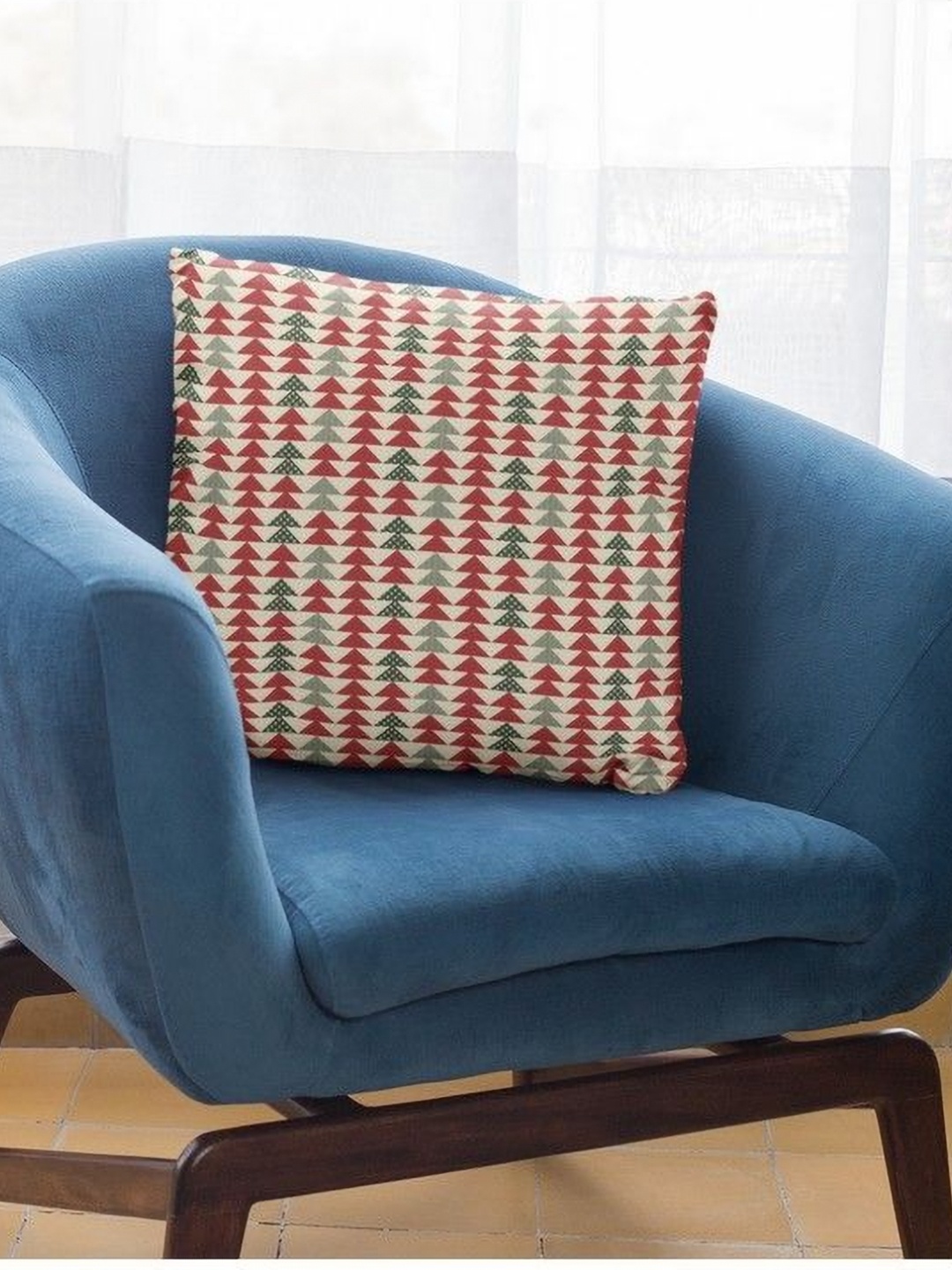 

THEYAYACAFE Beige & Red Velvet Square Cushion Covers