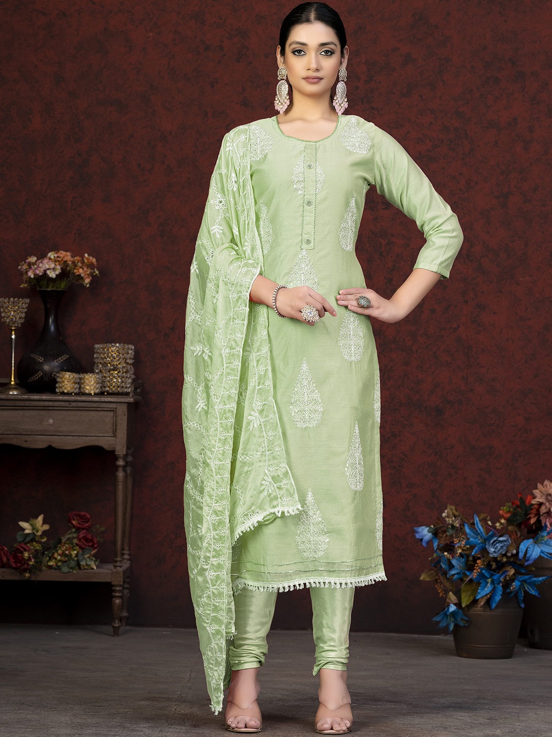 

Maroosh Floral Embroidered Unstitched Dress Material, Green