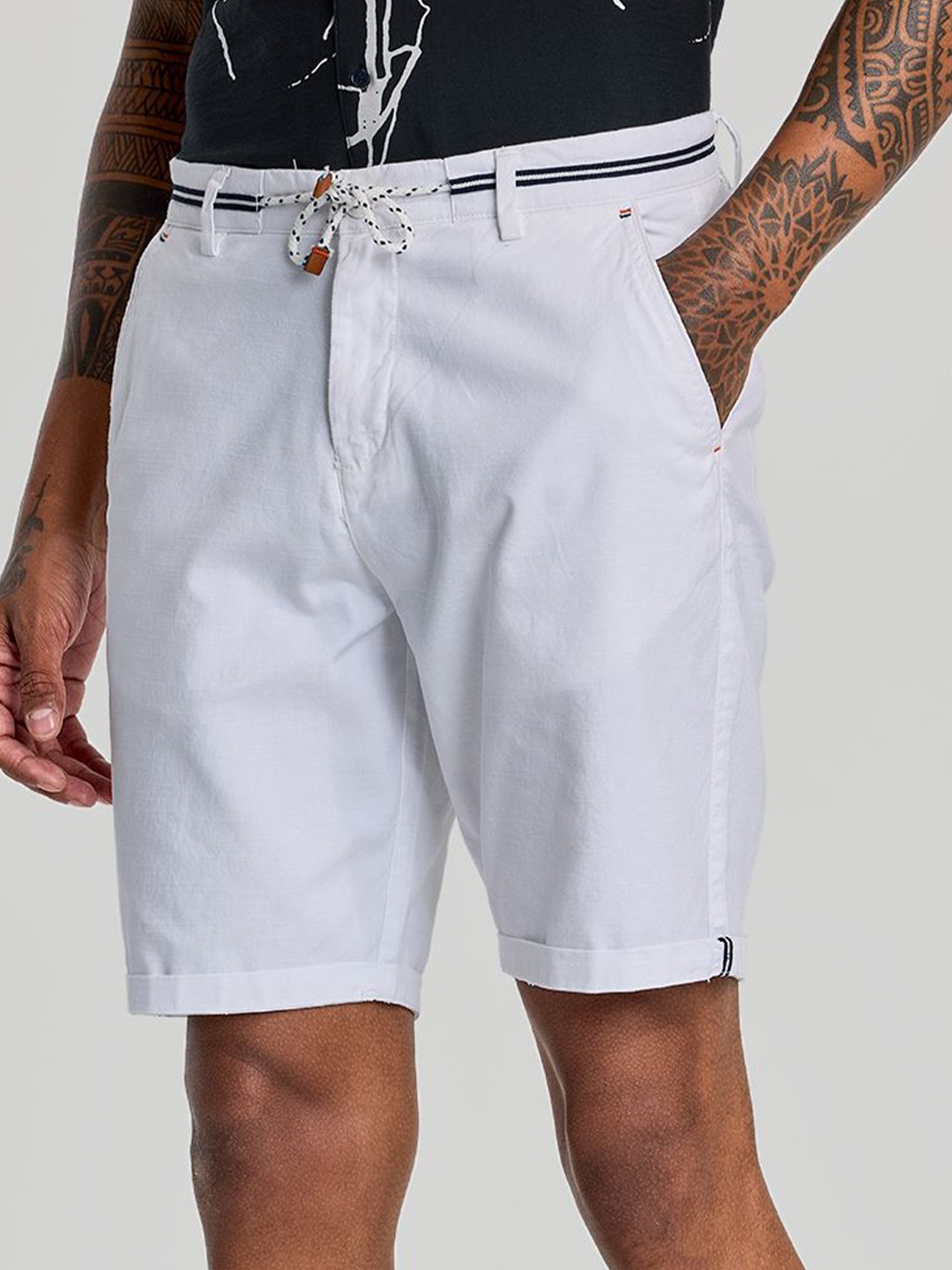

Snitch Men Linen Shorts, White
