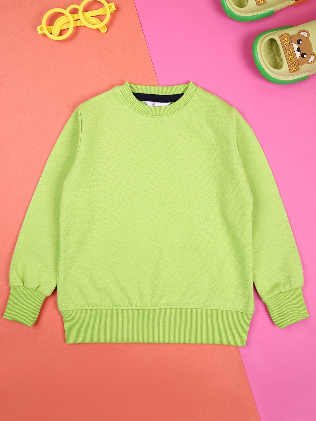 

V-Mart Girls winter Sweatshirt, Green