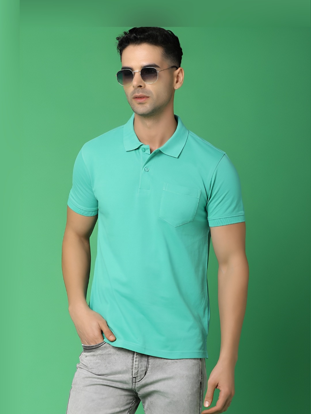 

V-Mart Men Solid Polo Collar T-shirt, Green