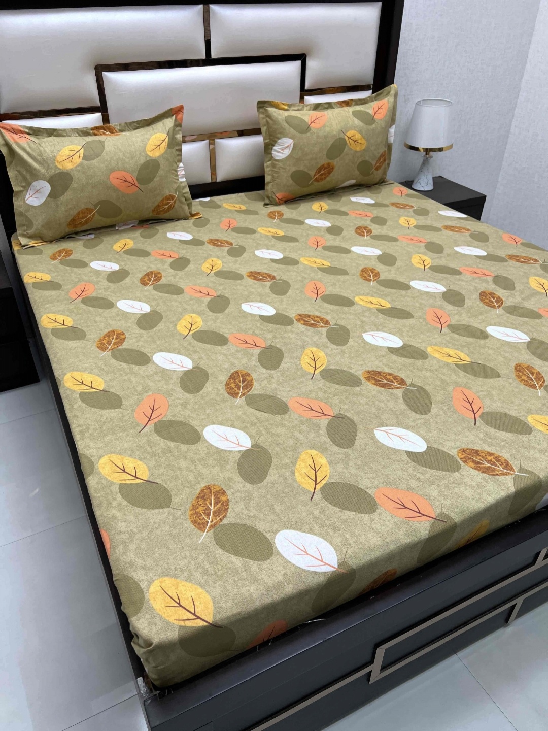 

Pure Decor Passion Green Floral 350 TC Pure Cotton Queen Bedsheet-2.28 m x 2.55 m