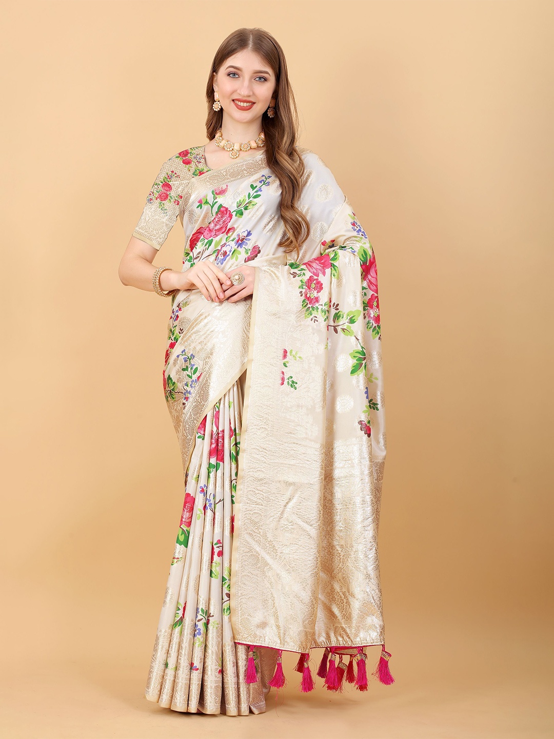 

NIWAA Woven Design Pure Silk Banarasi Saree, White