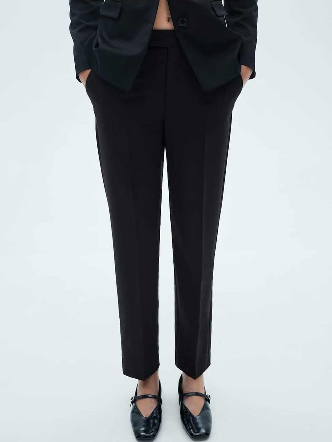 

MANGO Women Slim- Fit Trousers, Black