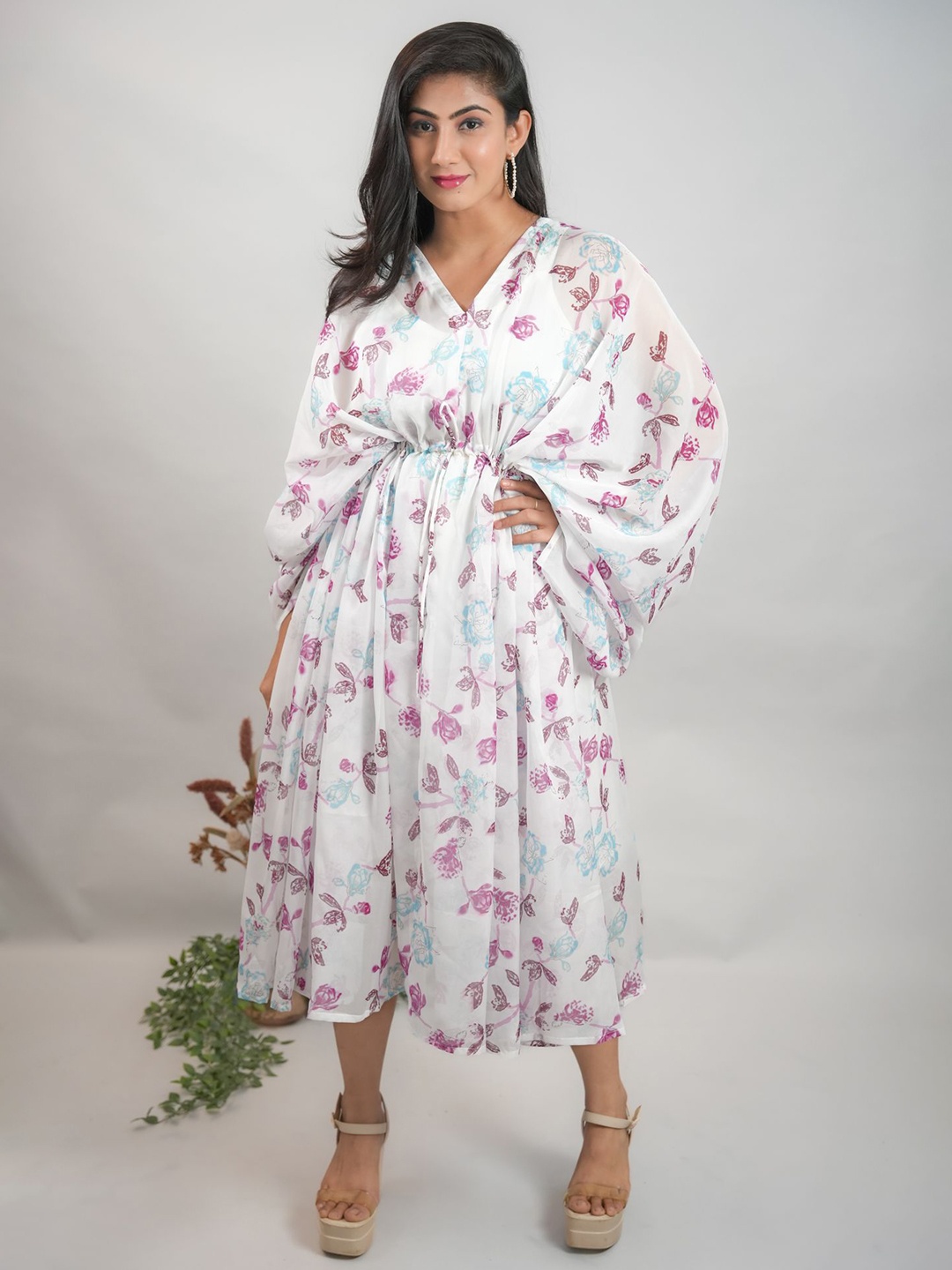 

GO BOUJEE Women Floral Printed Flared V-Neck Sleeve Kaftan Dress, White