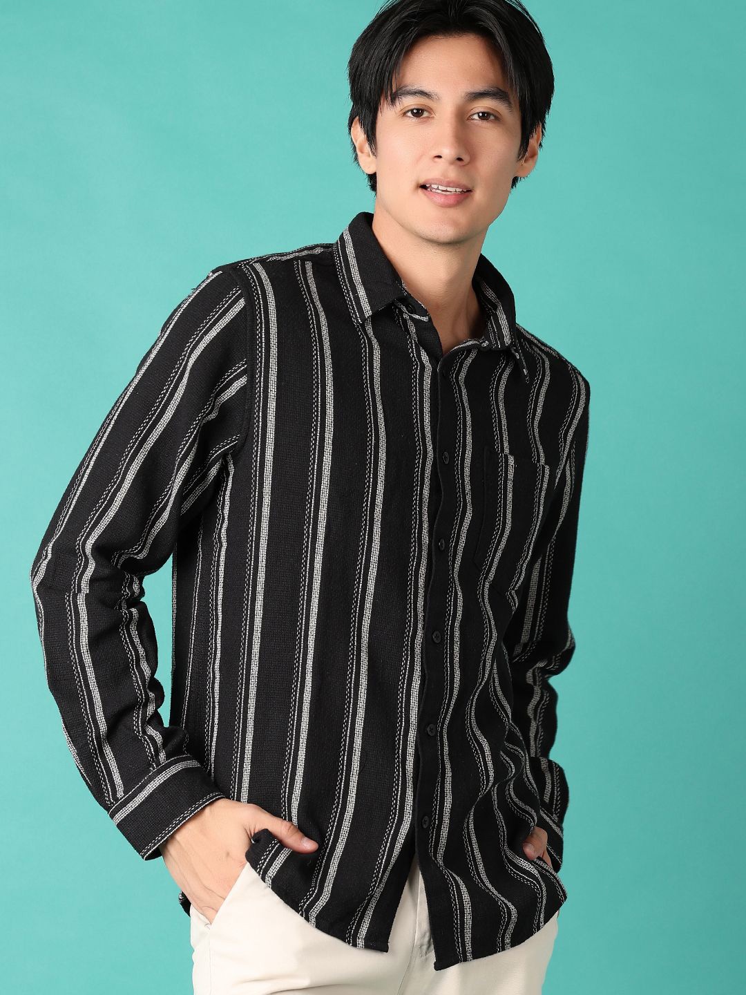 

V-Mart Men Spread Collar Vertical Striped Casual Shirt, Black