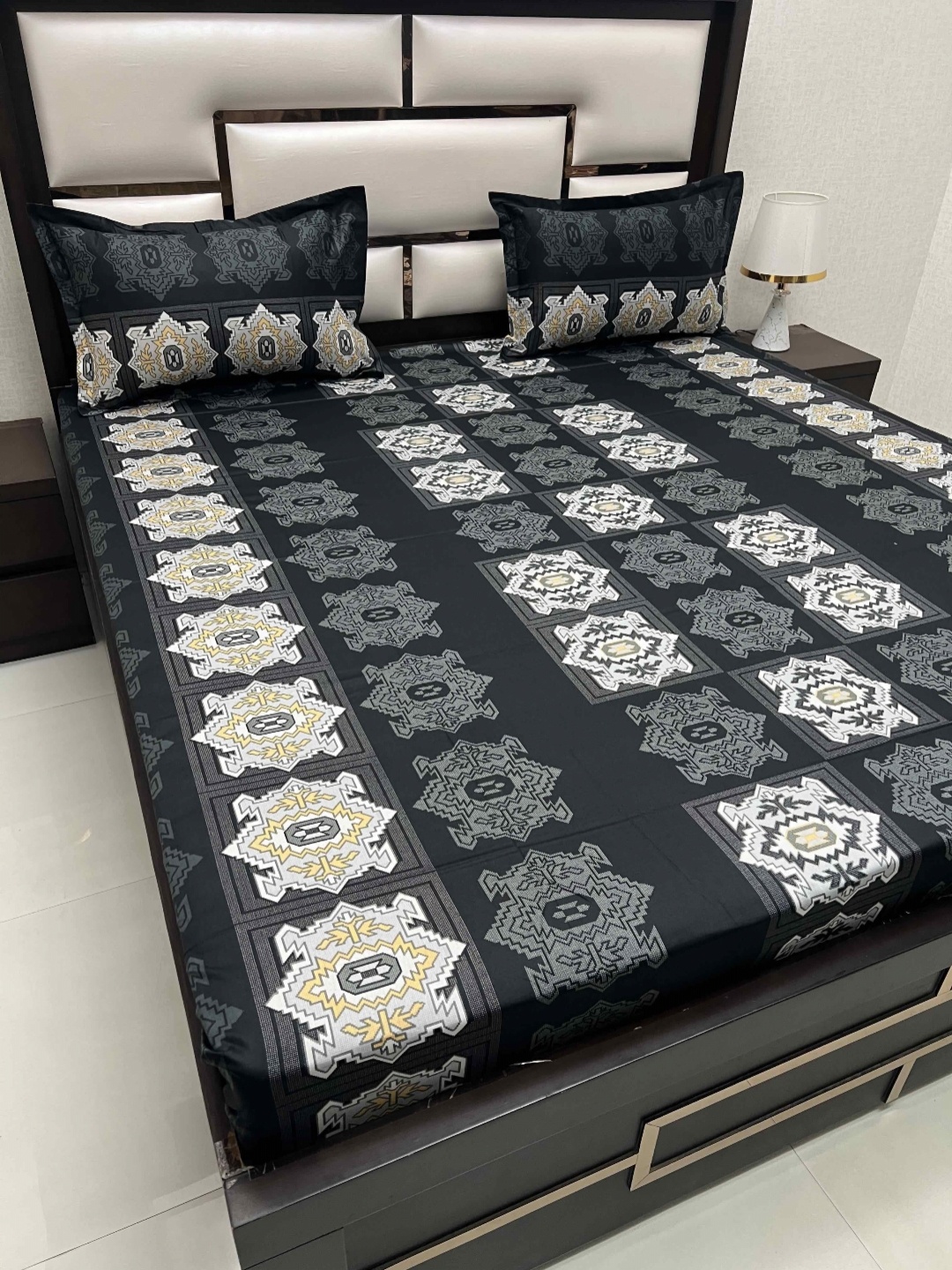 

Pure Decor Black & White Ethnic Motifs 210 TC Queen Bedsheet with 2 Pillow Covers