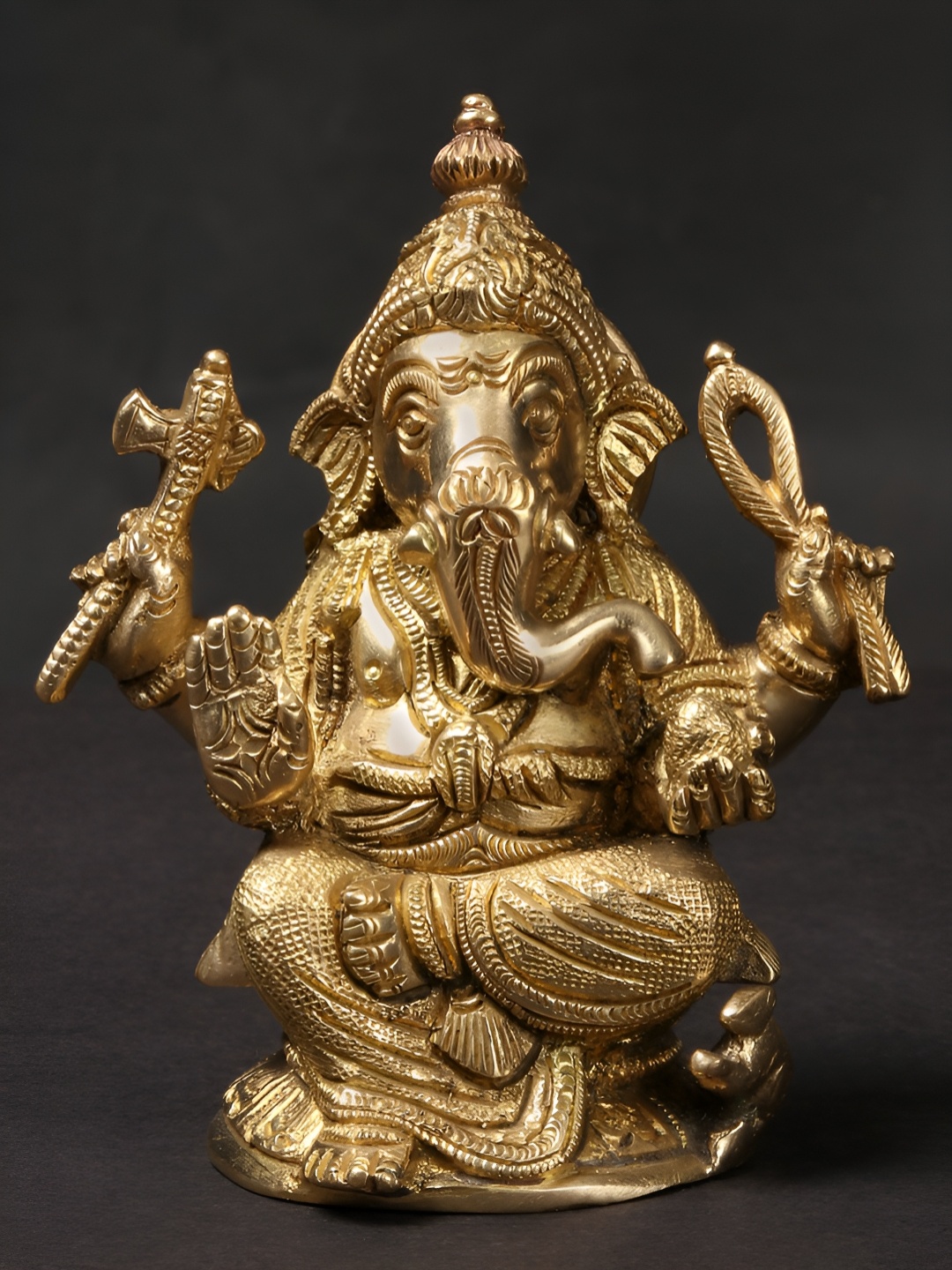 

Exotic India Gold-Toned Religious Idol Showpiece
