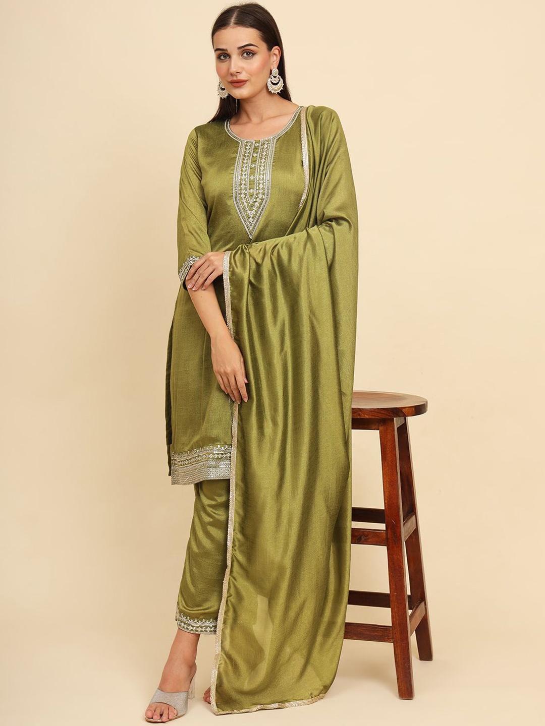 

HERE&NOW Green Floral Embroidered Straight Kurta With Palazzos & Dupatta