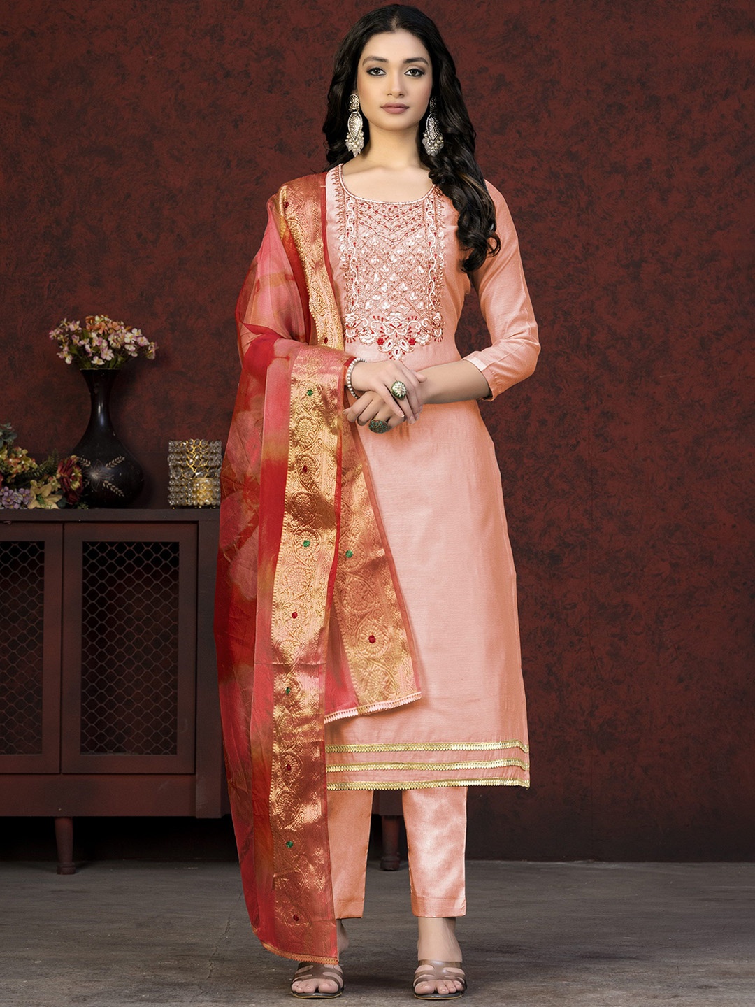 

Maroosh Floral Embellished Unstitched Dress Material, Peach