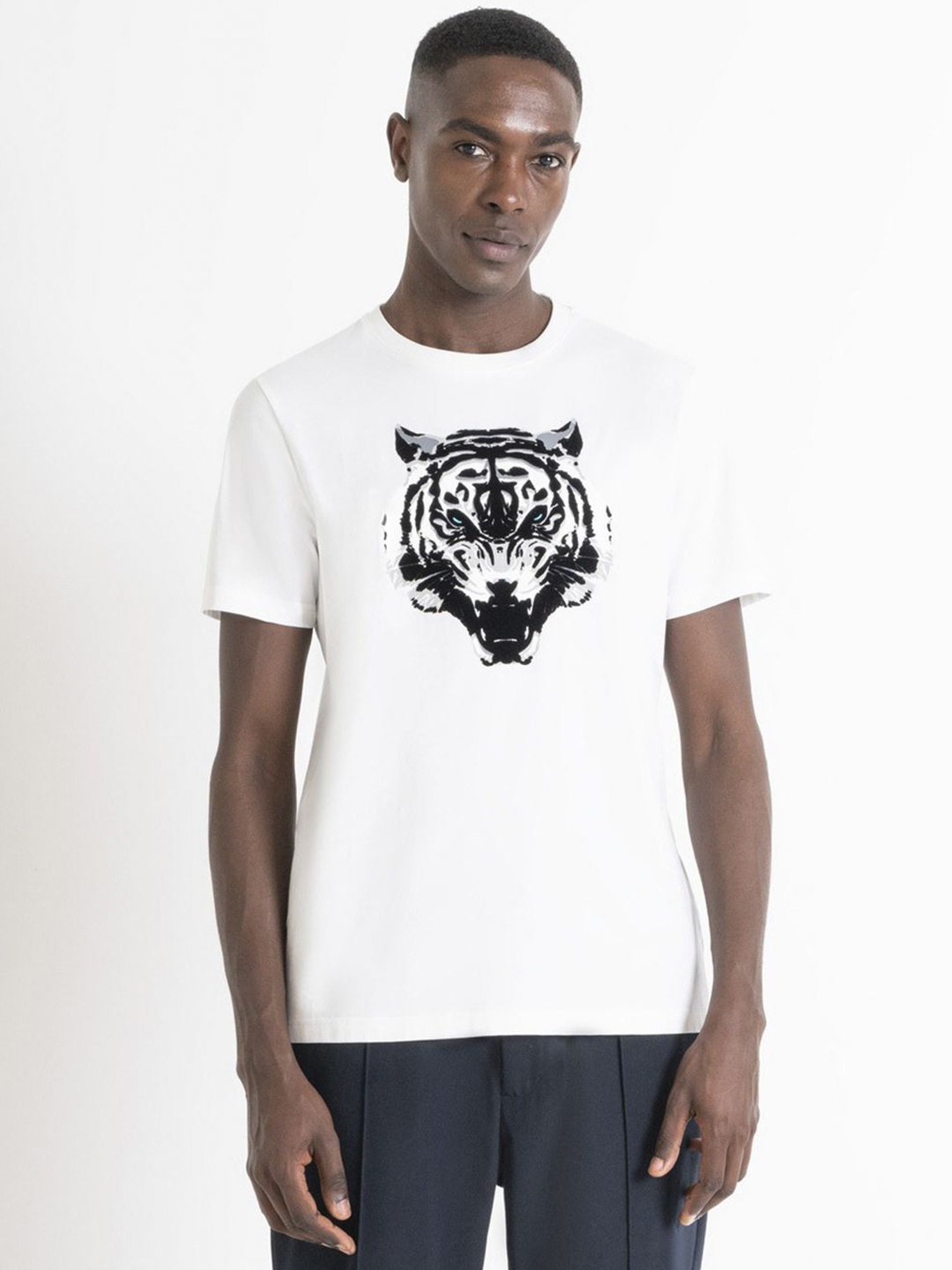 

Antony Morato Men Animal Printed Round Neck Cotton T-shirt, White