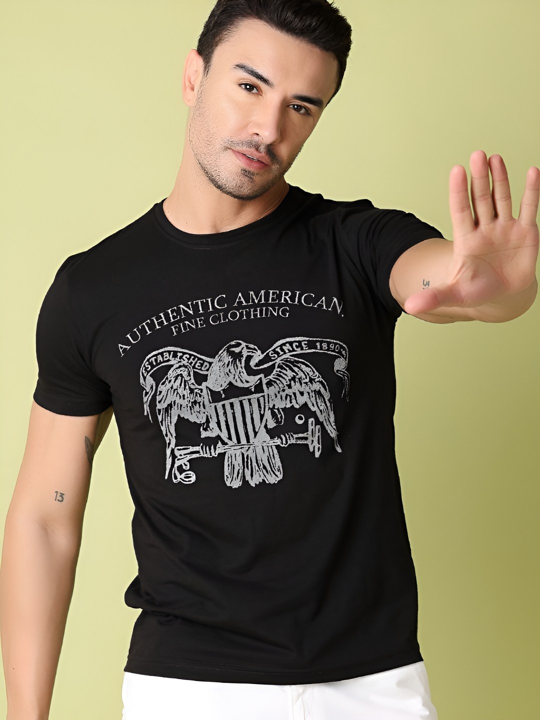 

V-Mart Men Graphic Printed Round Neck Slim Fit T-shirt, Black