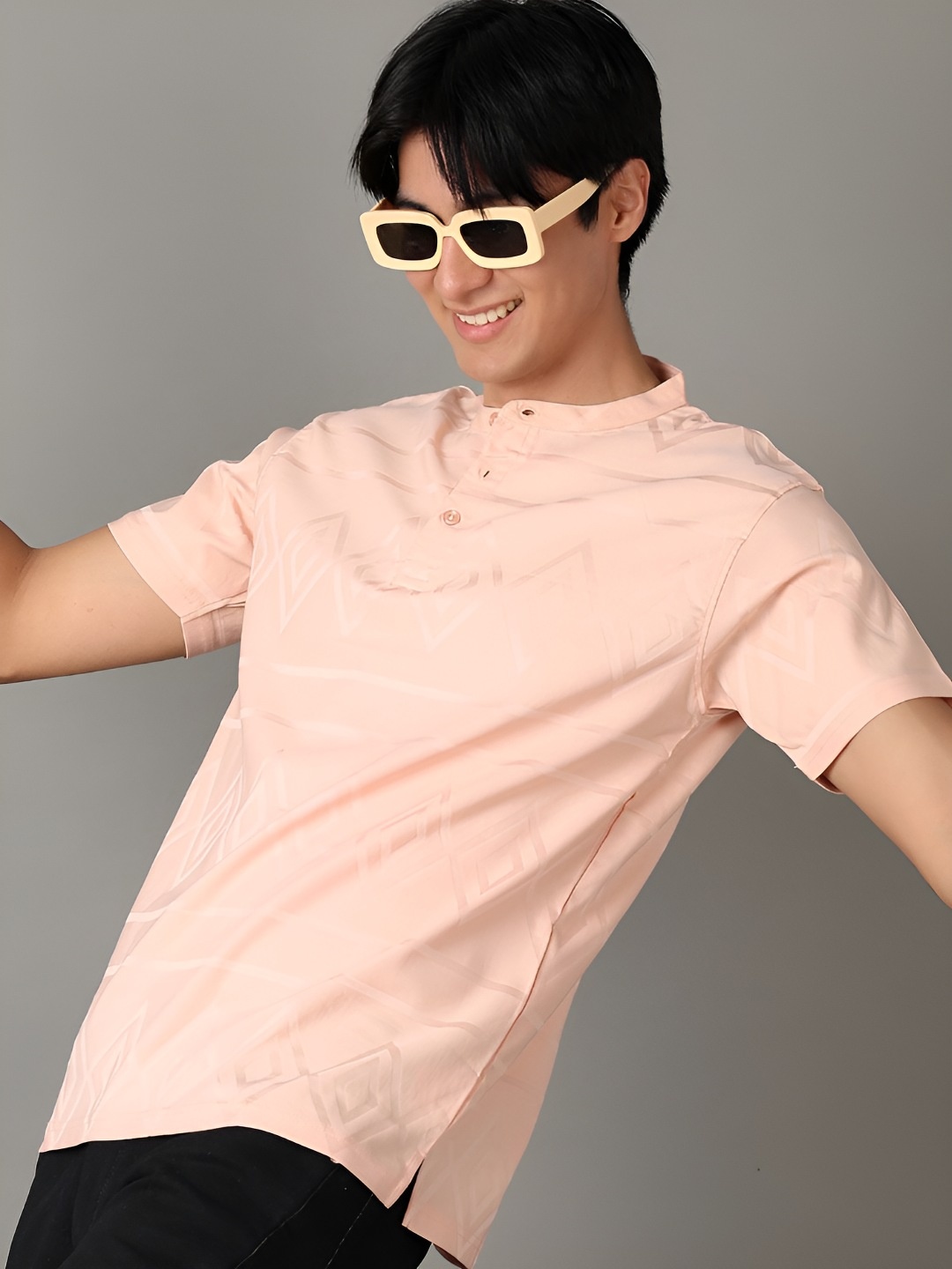 

V-Mart Men Geometric Printed Henley Neck Cotton T-shirt, Pink